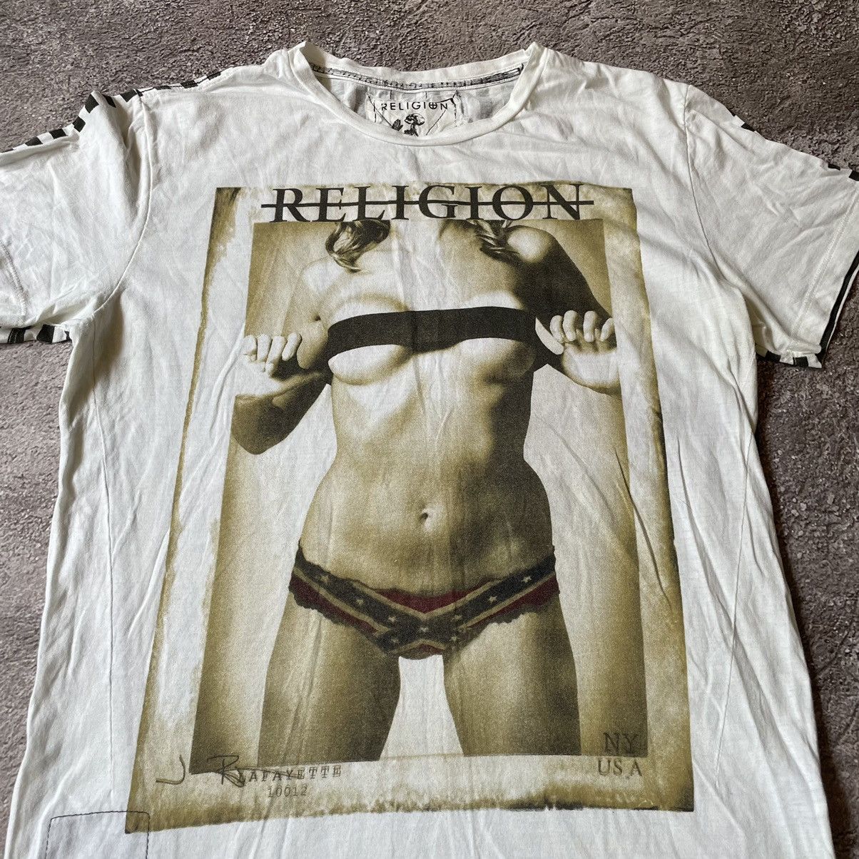 Vintage Vintage Religion Y2K Sun Faded Graphic Tee Skate Archive L Size US L / EU 52-54 / 3 - 1 Thumbnail