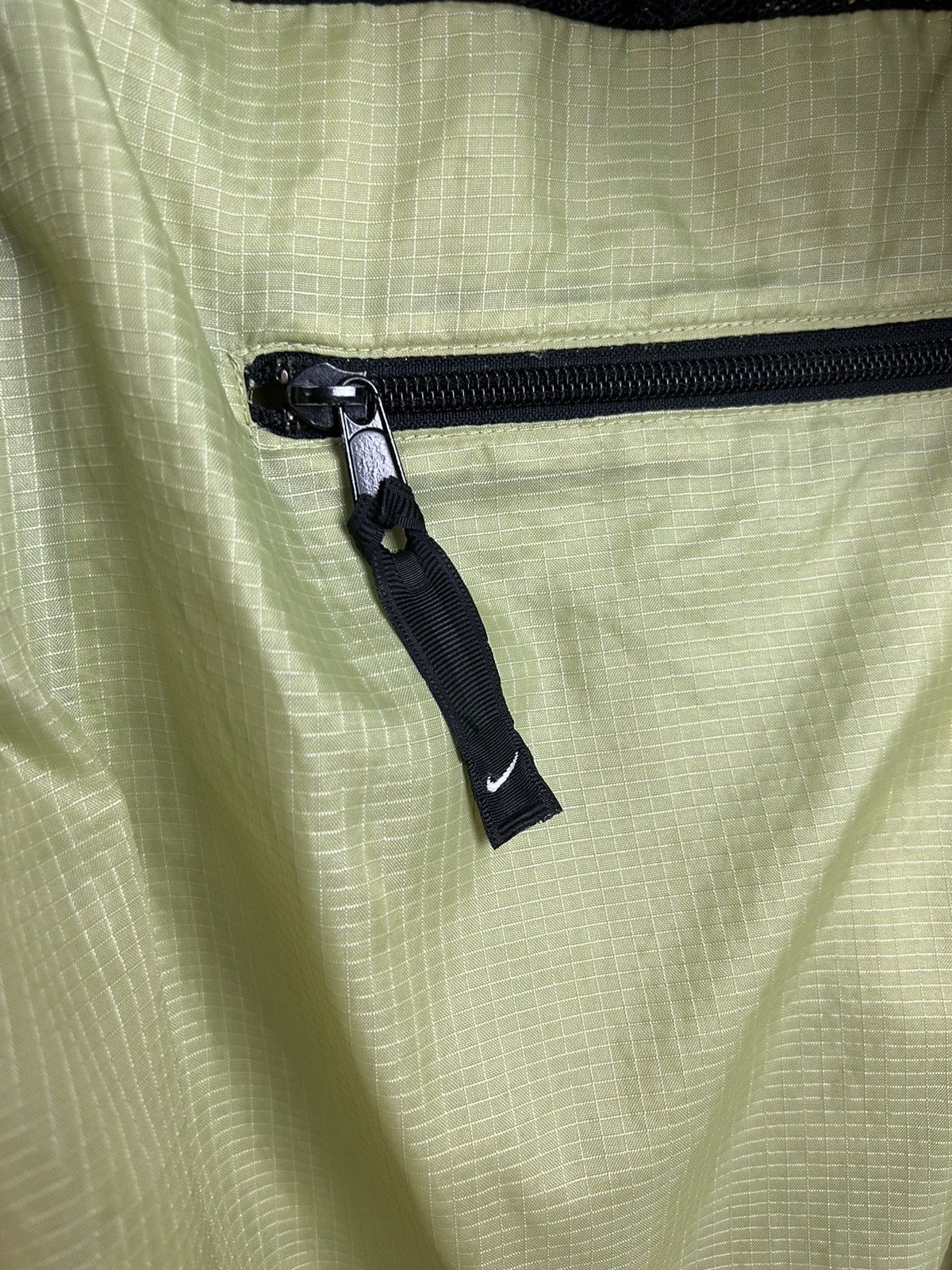 Nike 90s Vintage Nike ACG Packable Windbreaker Jacket In Green Size M / US 6-8 / IT 42-44 - 15 Thumbnail