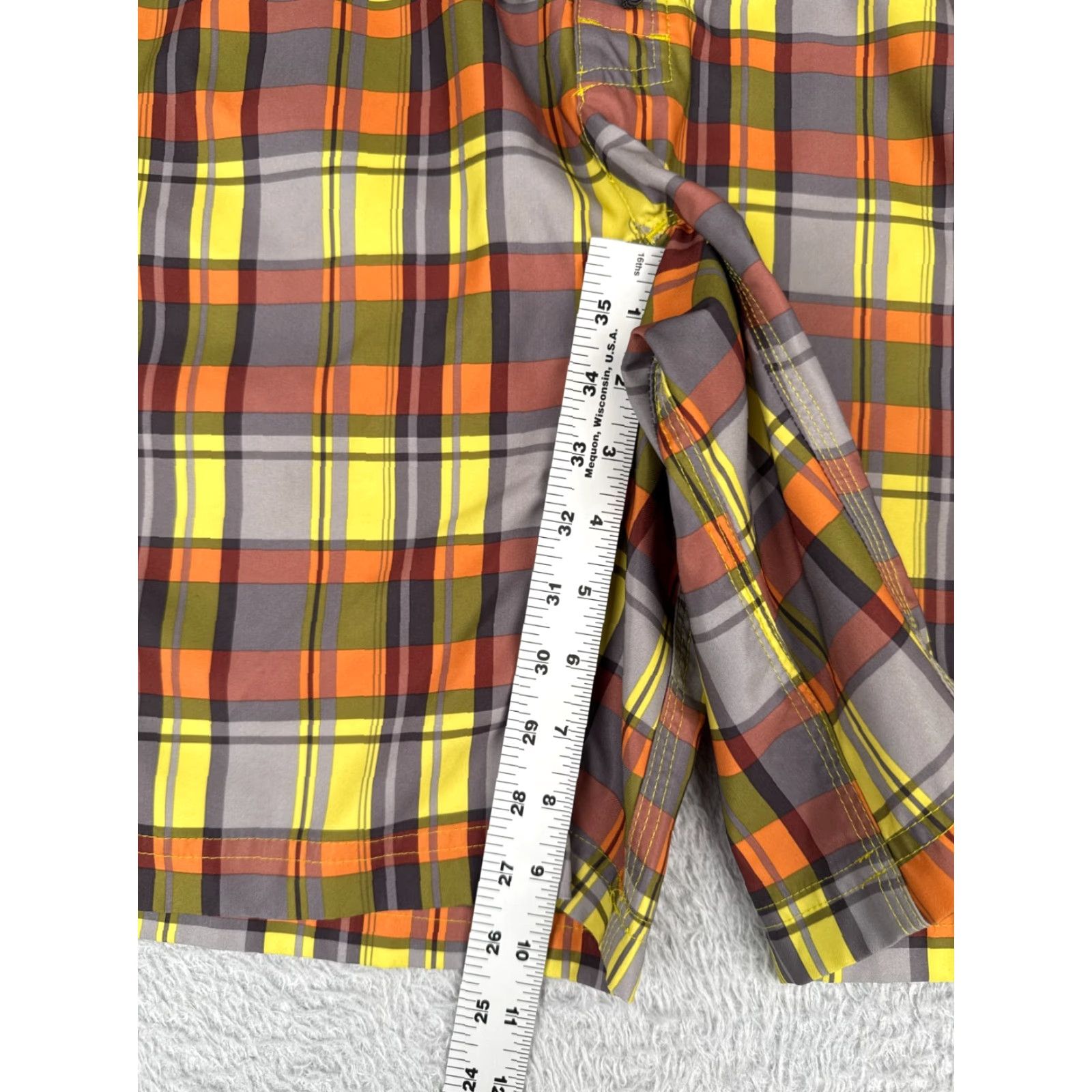 The North Face The North Face Mens Shorts Chino 30x10 Plaid Cotton Blend Yellow Brown Casual Mid Rise 30 Regular Pockets Logo Slim? Size US 30 / EU 46 - 6 Thumbnail