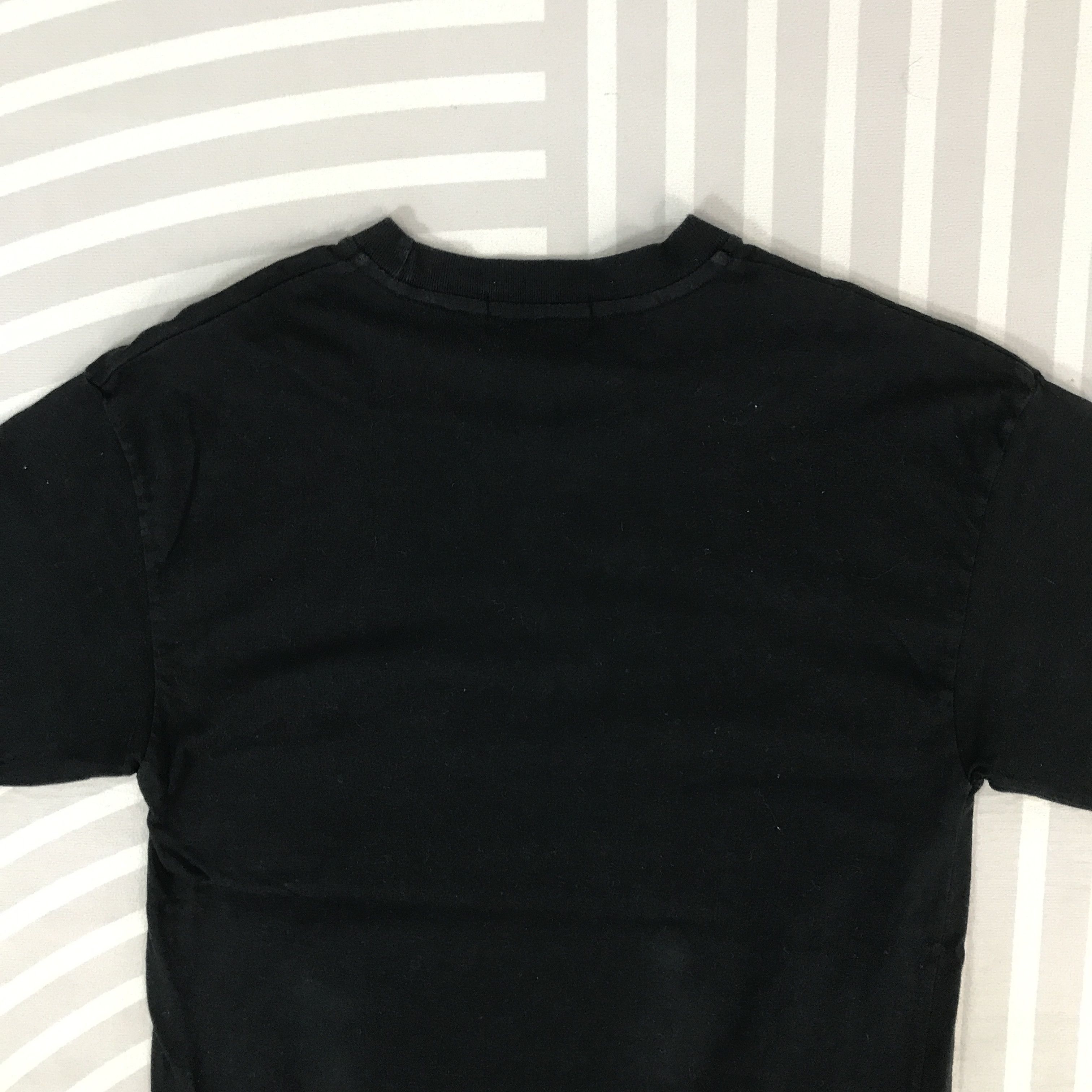 Gianni Valentino Vintage Gianni Valentino Embroidery Black T-Shirt Size US L / EU 52-54 / 3 - 4 Thumbnail