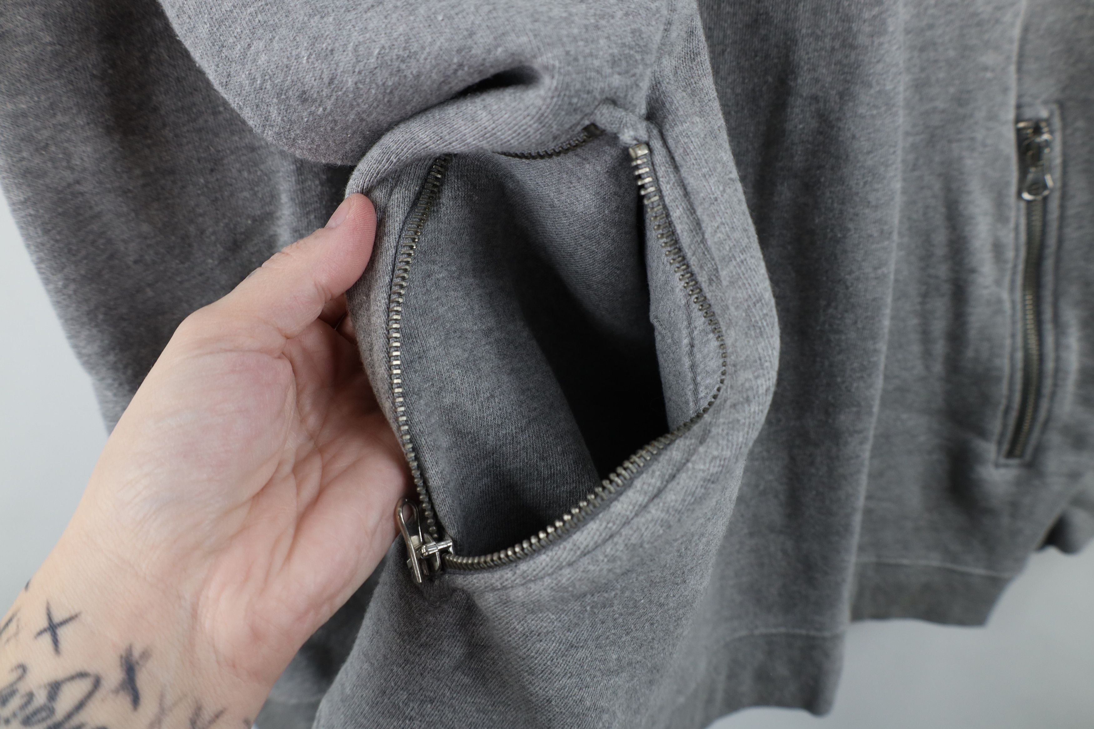 WeSC WESC Embossed Streetwear Hoodie Sweatshirt Heather Gray Size US L / EU 52-54 / 3 - 5 Thumbnail