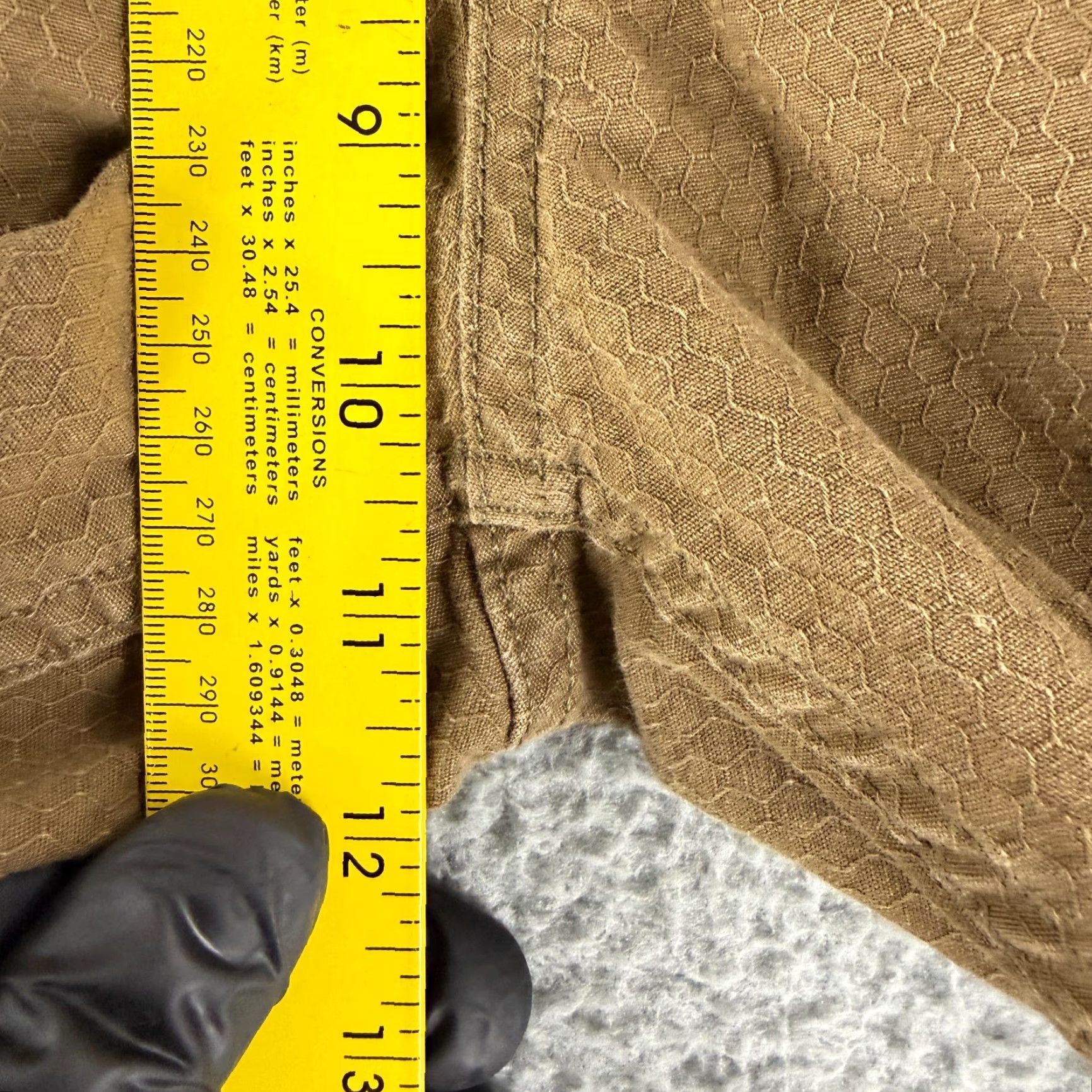 Anthropologie Koto Slim Fit Joggers Mens Size 32 Brown Khaki Chino Casual Pants Regular Cotton Comfort Breathable Front Pocket Slant Casual Classic Jogger Style Size US XS / EU 42 / 0 - 7 Thumbnail