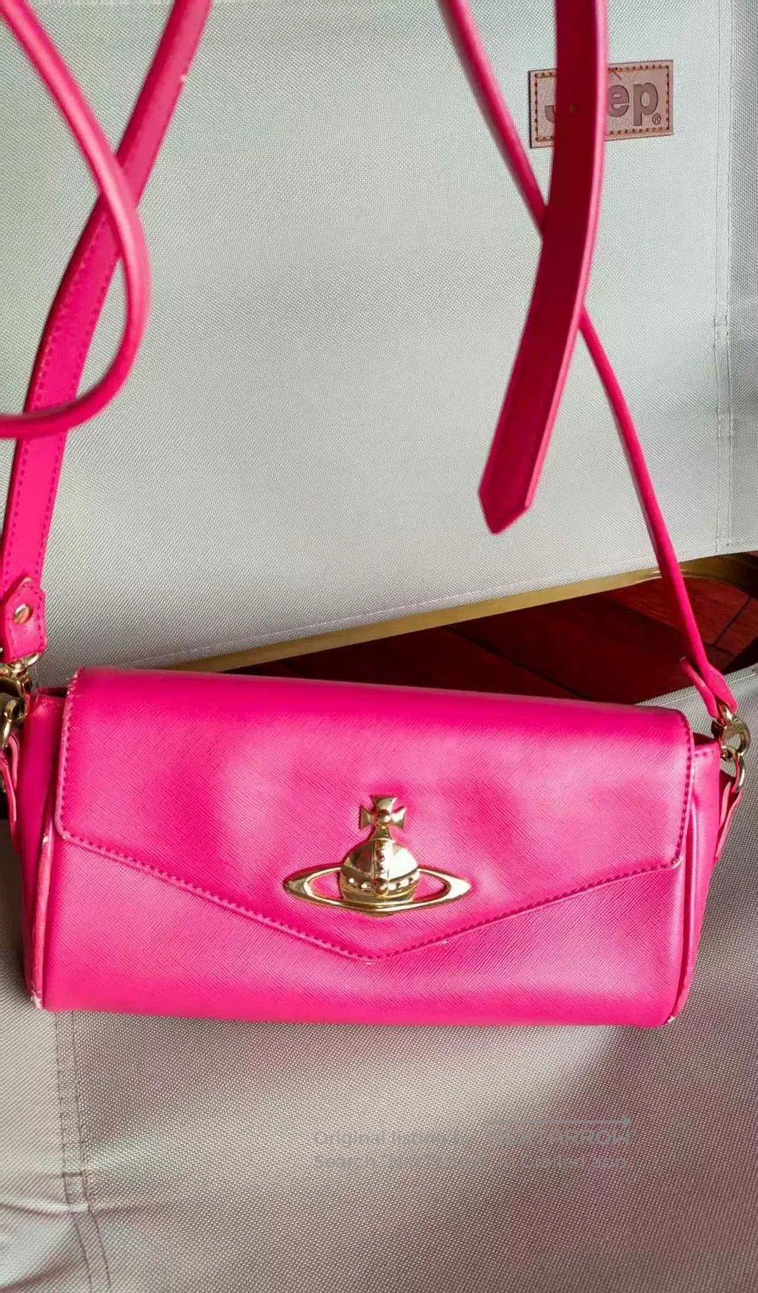 Vivienne Westwood Vivienne Westwood Pink Crossbody Bag. Size ONE SIZE - 1 Thumbnail