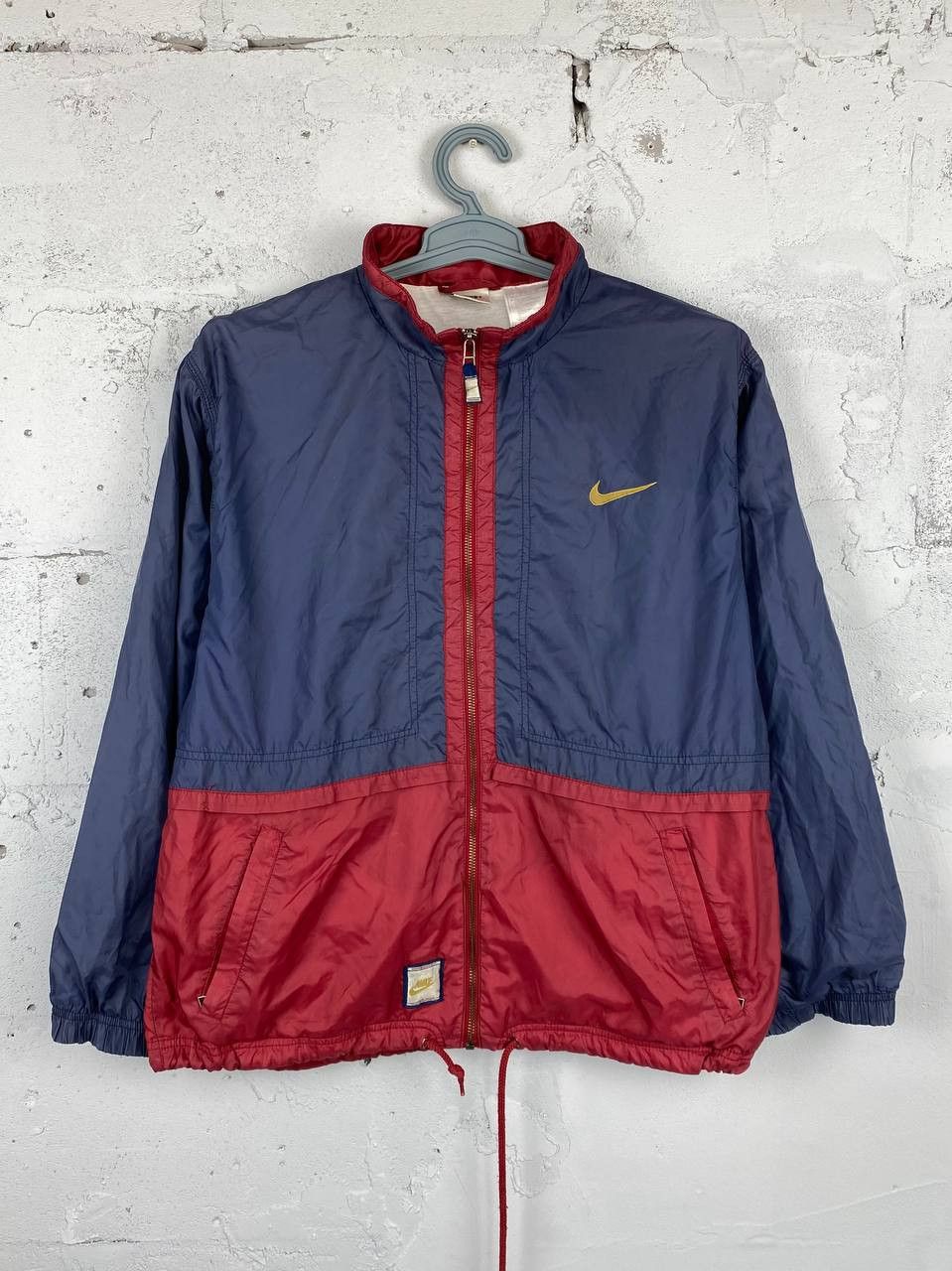 Nike × Vintage Nike Vintage Big Logo Swoosh Windbreaker Light Jacket Size US L / EU 52-54 / 3 - 3 Thumbnail