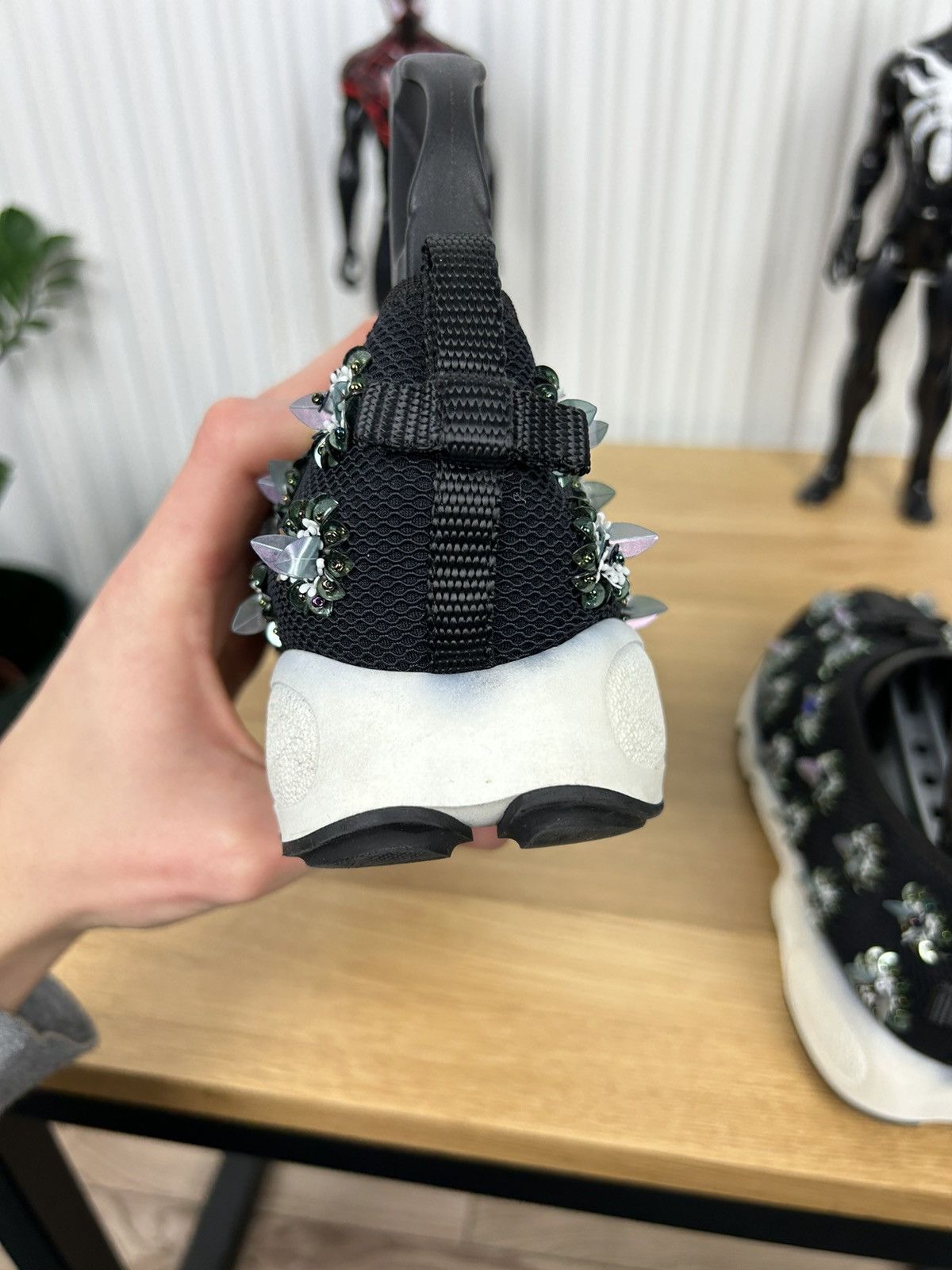 Dior Christian Dior Mesh Embellished sneaker Size US 6 / IT 36 - 16 Thumbnail