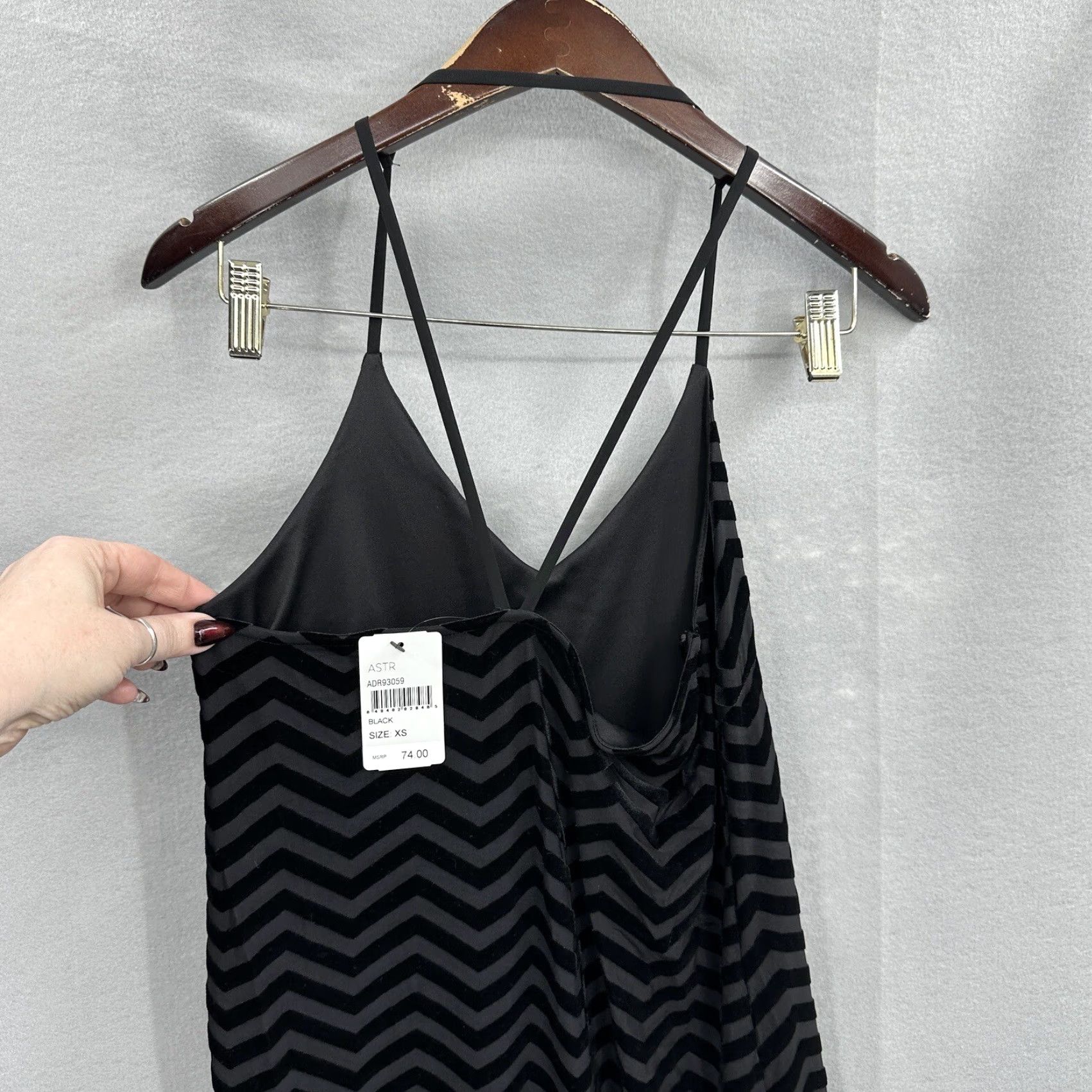 Velvet ASTR Dress Womens XS Black Velvet Chevron Spaghetti Strap Bead Fringe Going Out Size XS / US 0-2 / IT 36-38 - 6 Thumbnail