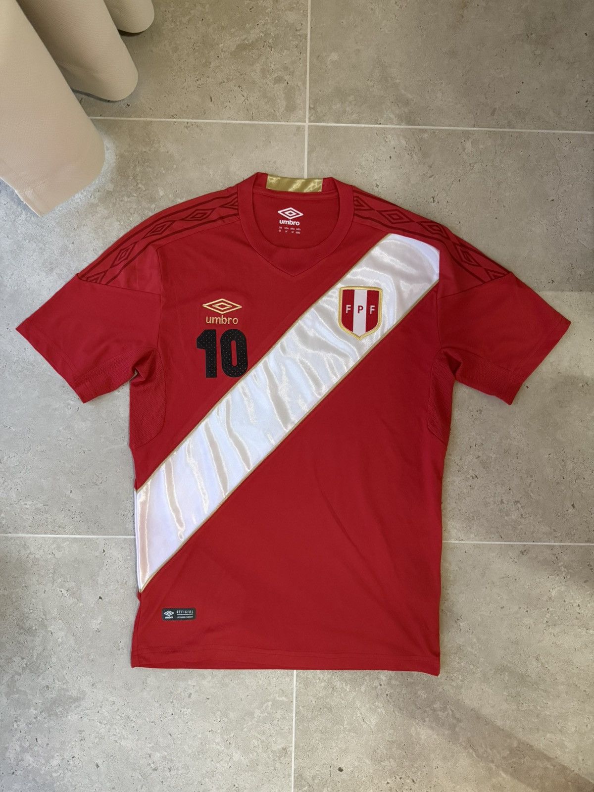 Other Peru #10 Farfan Jersey World Cup Size Gently Used Size US L / EU 52-54 / 3 - 1 Thumbnail