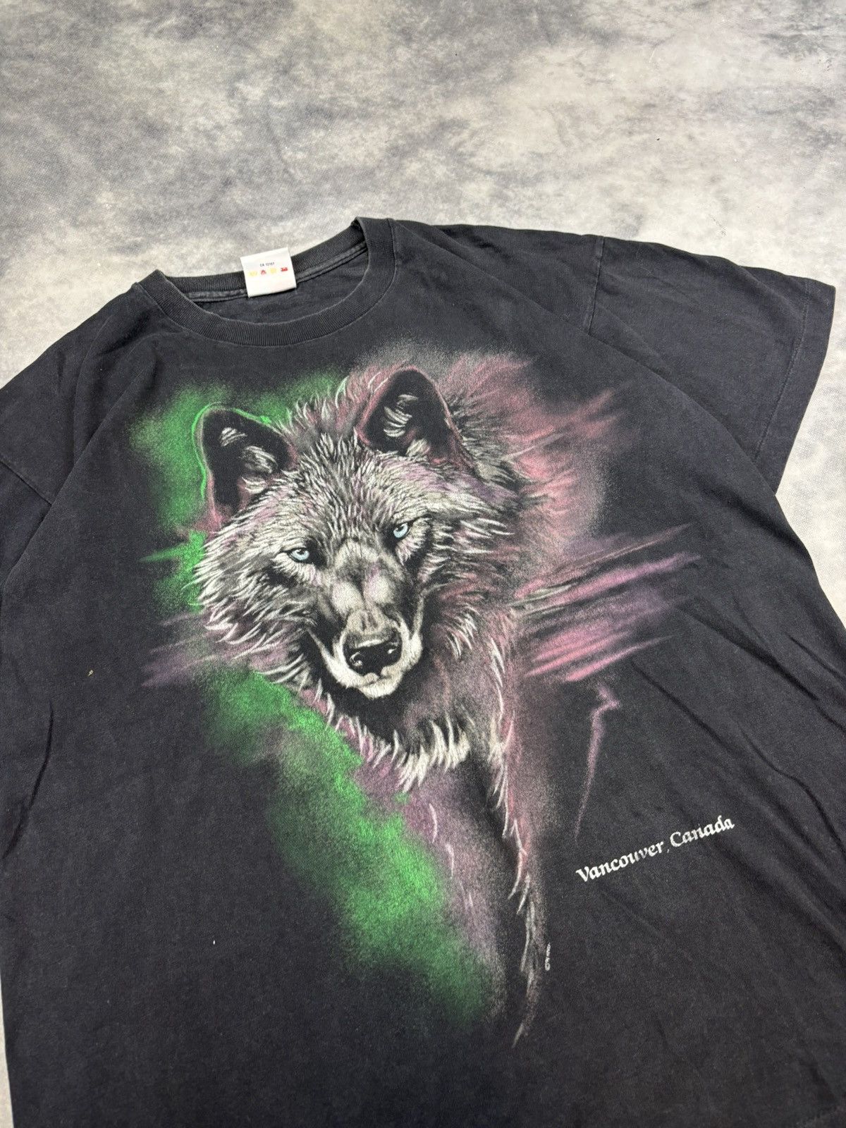 Other Vintage Wolf Animal Spirit Canada Vancouver T shirt graphic Size US M / EU 48-50 / 2 - 2 Thumbnail