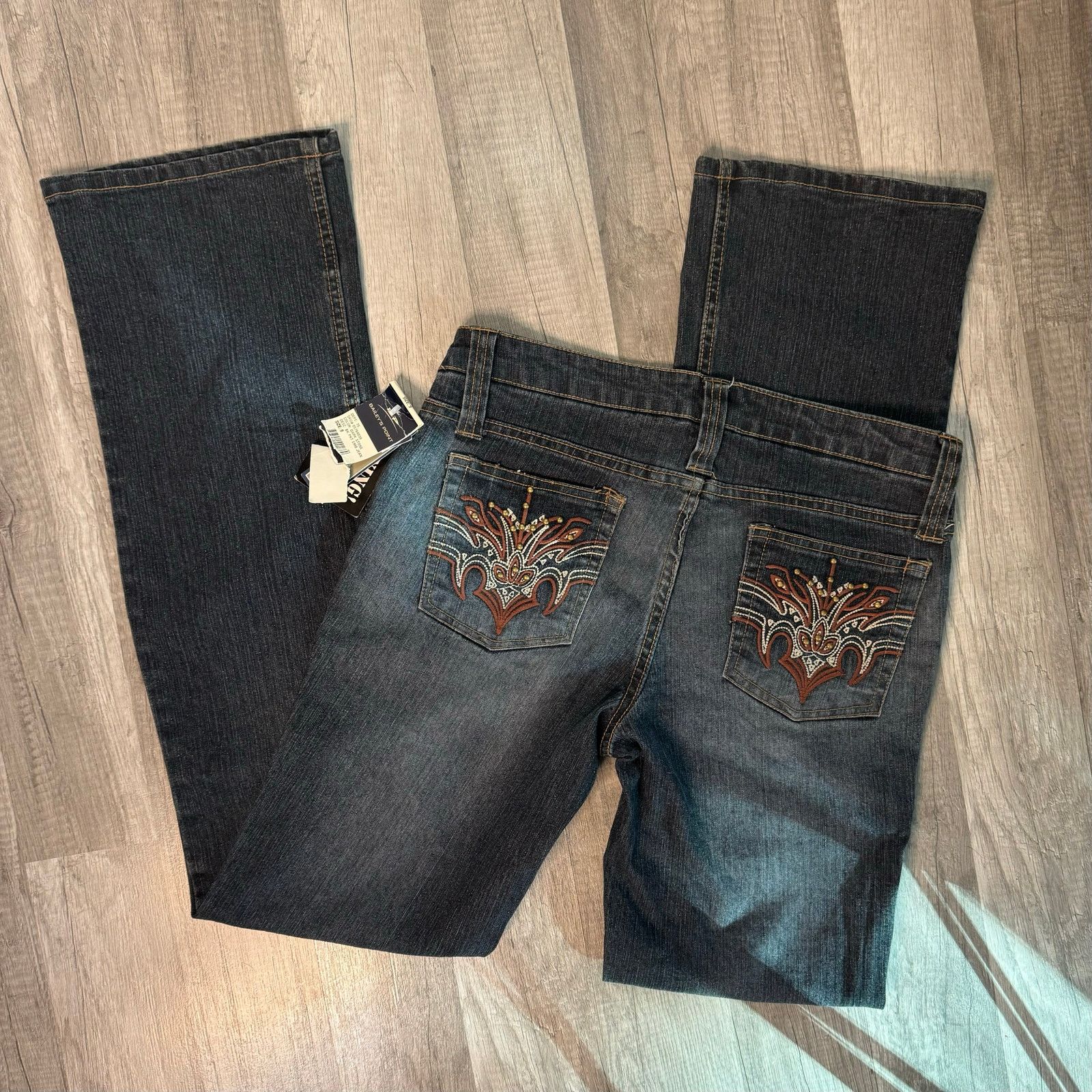 Vintage Y2K Embroidered Rhinestone Pocket Bootcut Jeans Mid Rise Size 30" / US 8 / IT 44 - 1 Thumbnail