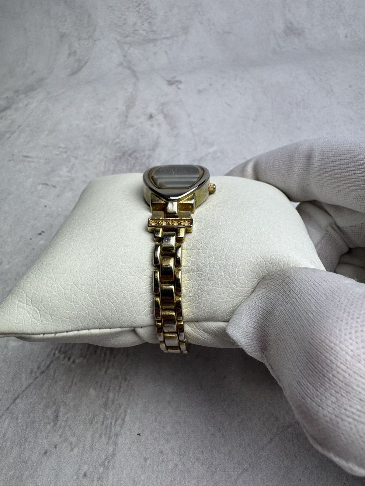 Japanese Brand × Vintage Q&Q Futuristic Japanese Style Watch Size ONE SIZE - 2 Thumbnail