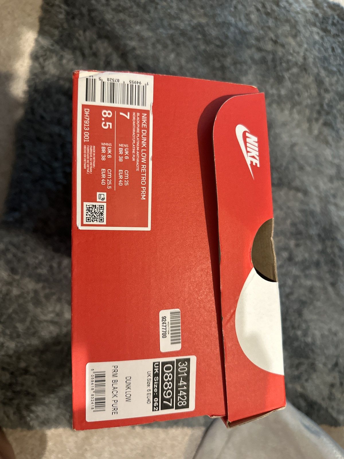Nike Wmns Air Jordan 1 low yellow strike Size US 9.5 / IT 39.5 - 10 Thumbnail