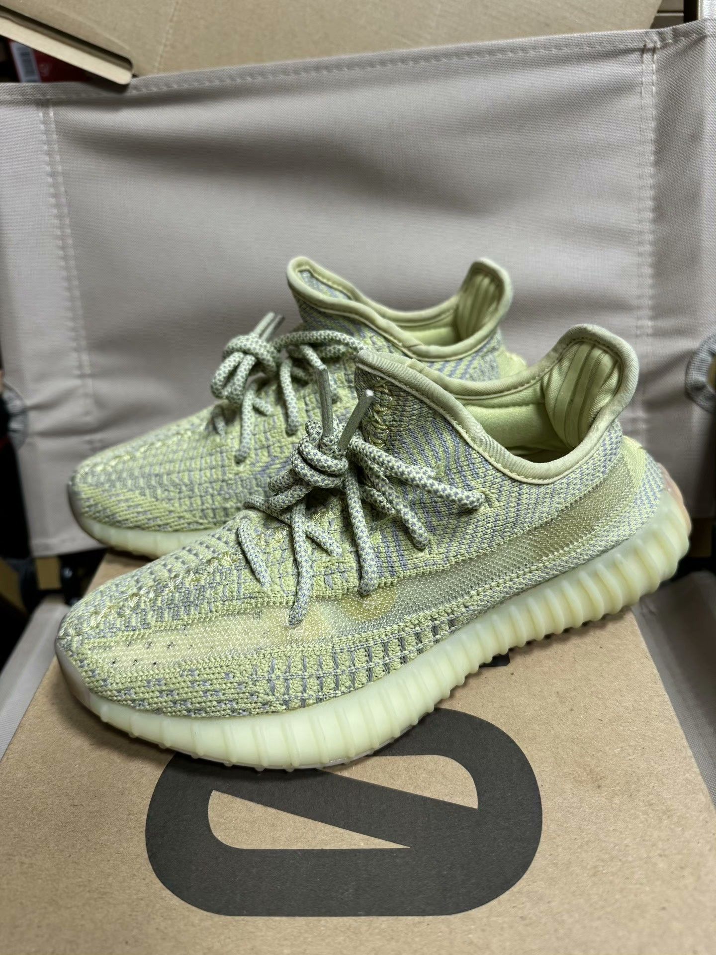 Yeezy Yeezy Yellow Lowtop Sneakers 36 Men Size US 5 / EU 37 - 1 Thumbnail