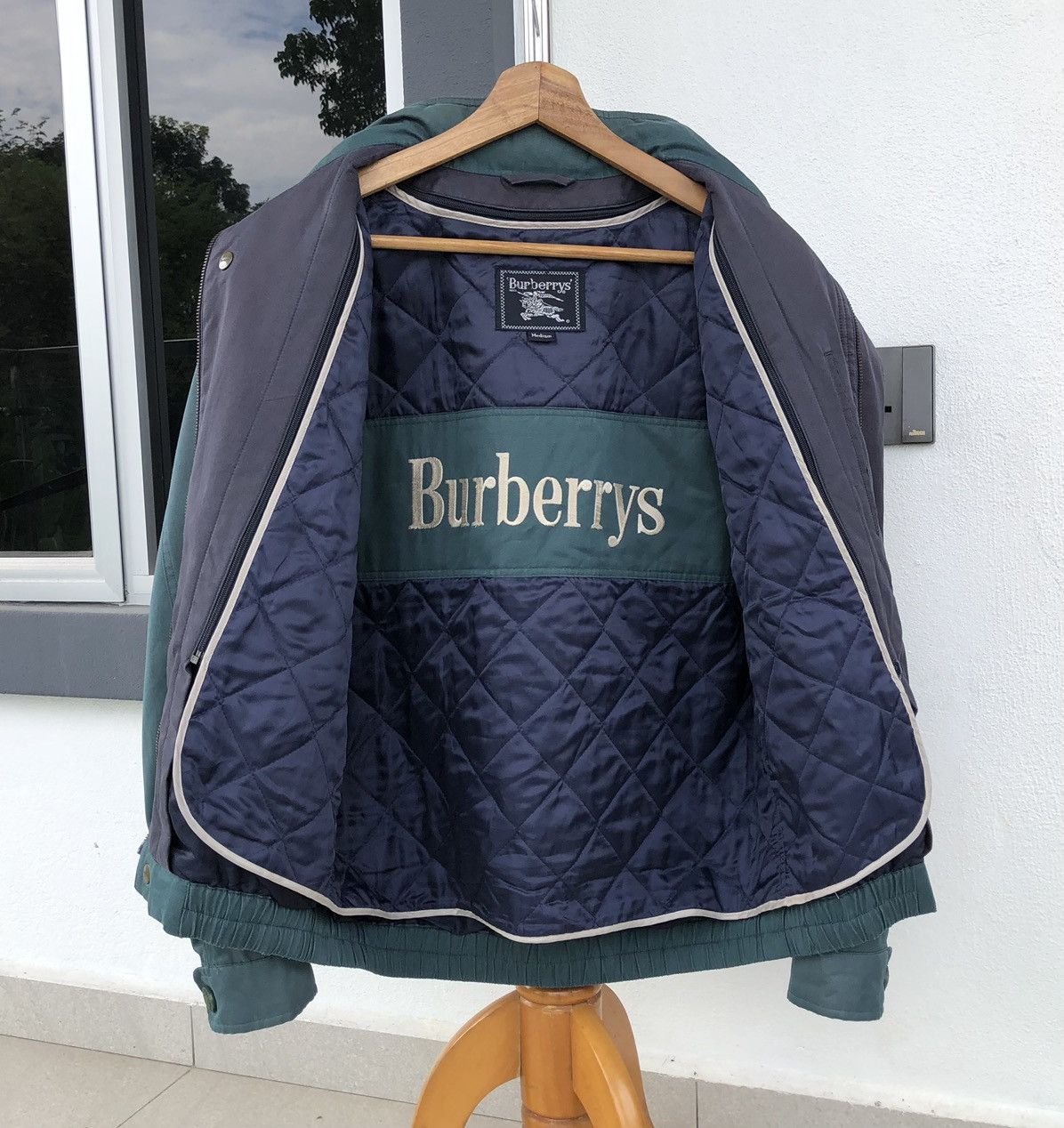 Burberry Vintage Burberrys Lined Embroidery Logo Bomber Jacket Size US M / EU 48-50 / 2 - 3 Thumbnail