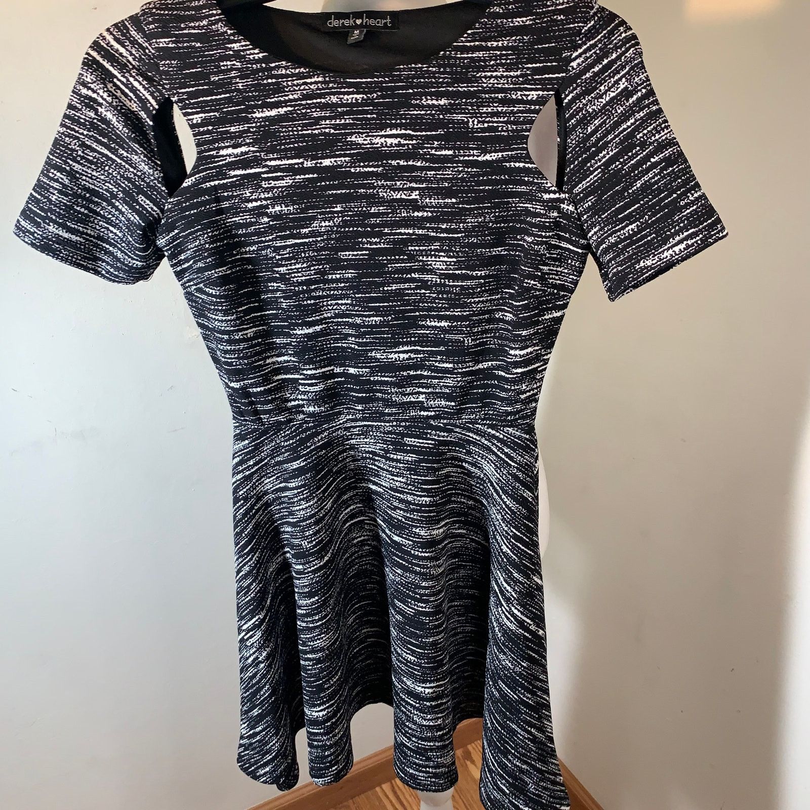 Other Derek Heart Cute black dress size M Size M / US 6-8 / IT 42-44 - 6 Thumbnail
