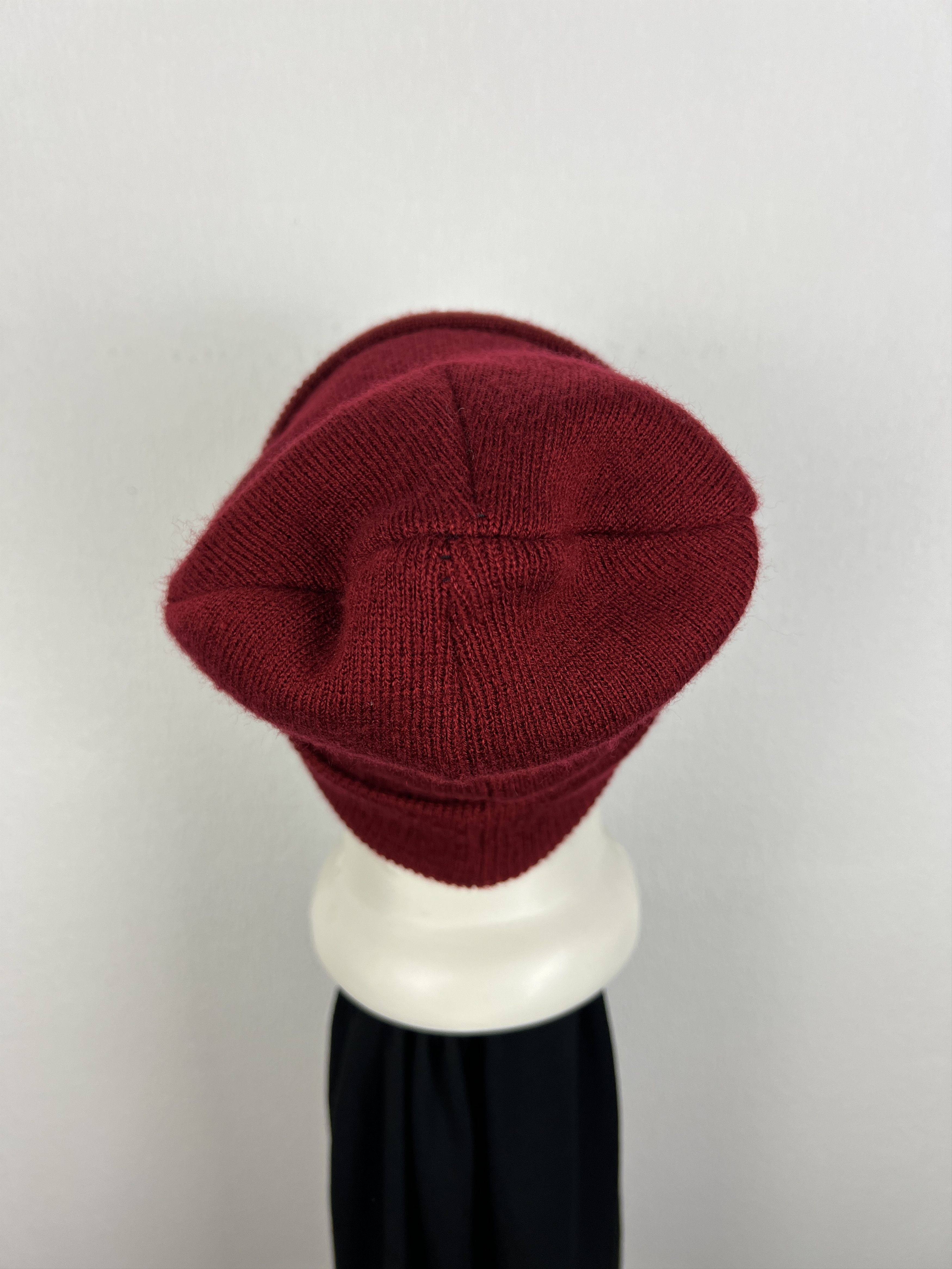 Nike Vintage Nike Beanie Cap Hat Rare Red Y2K Hype Classic Warm Size ONE SIZE - 6 Thumbnail