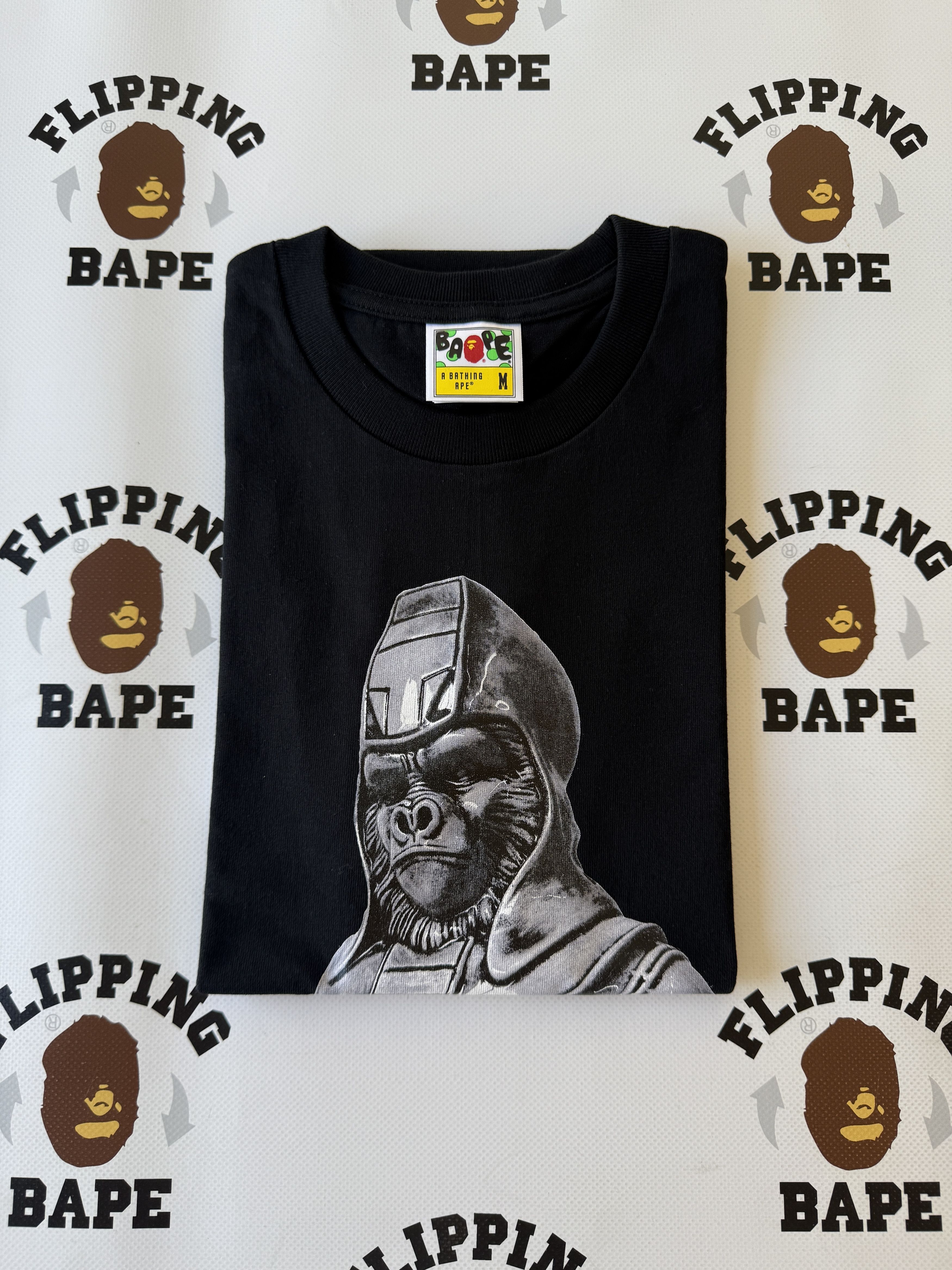 Bape × Neighborhood BAPE GALLERY X NEIGHBORHOOD TEE Size US M / EU 48-50 / 2 - 8 Thumbnail