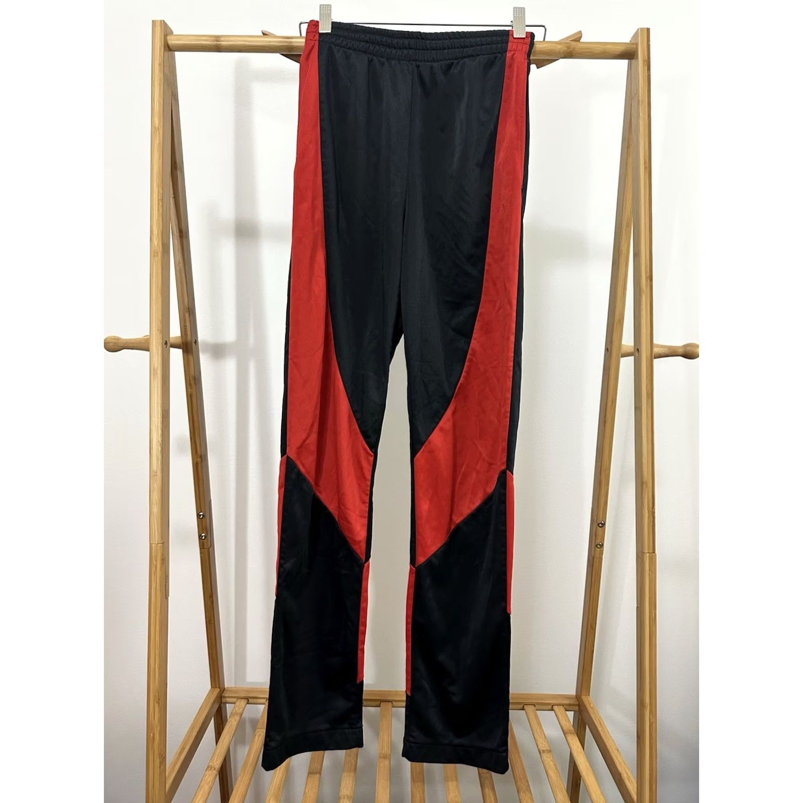 Nike VINTAGE Nike Jordan 1 OG Black Red Bred Wings1985 Pants RARE Size S Mens Track Pants Air Jordan Filling Size US 29 - 2 Thumbnail