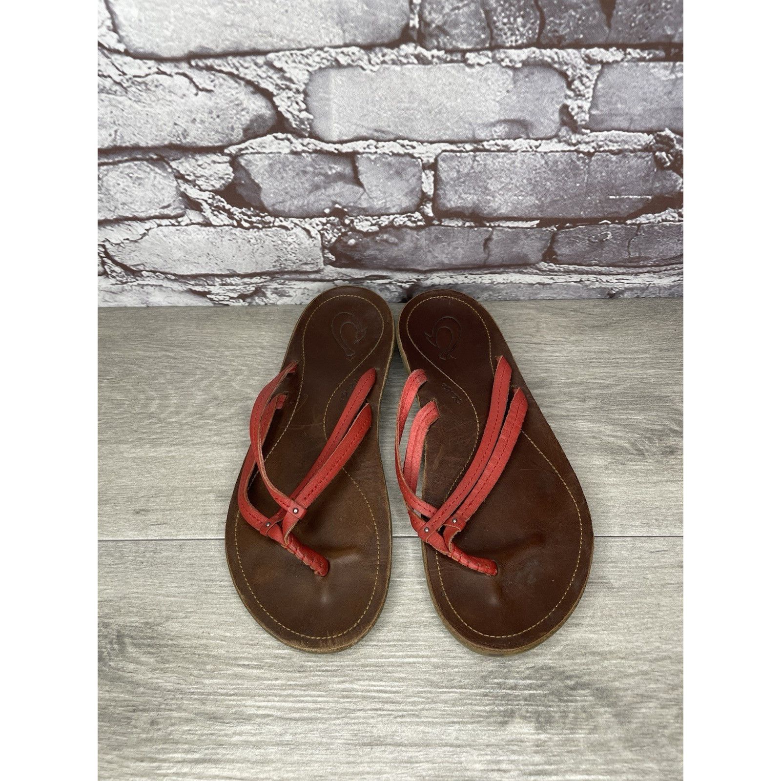 Olukai Olukai U'I-W Red Leather Thong FlipFlop Casual Slide Sandals Size US 8 / IT 38 - 4 Thumbnail