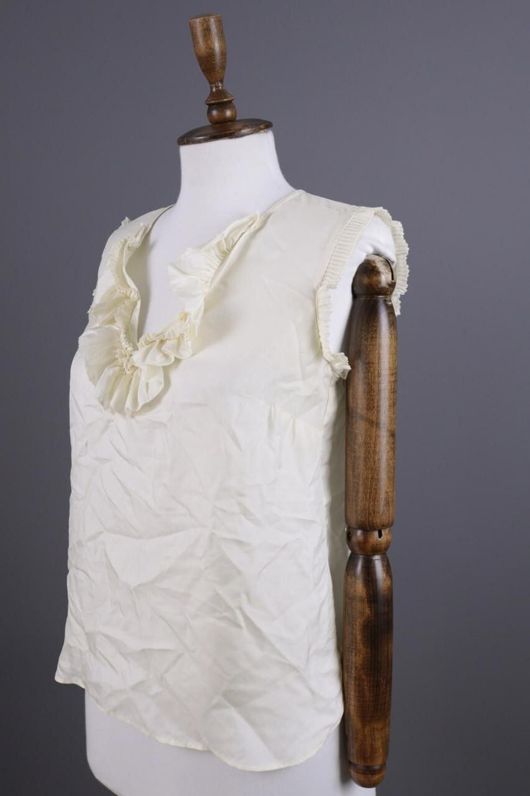 J.Crew J.Crew Beige 100% Silk Sleeveless Jabot Shirt Size 2 / XS Size XS / US 0-2 / IT 36-38 - 4 Thumbnail