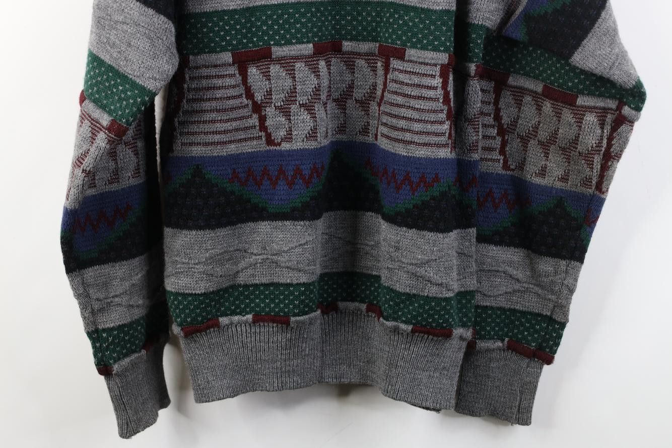 Vintage Vintage 90s Coogi Style Geometric Knit Crewneck Sweater Size US S / EU 44-46 / 1 - 10 Thumbnail