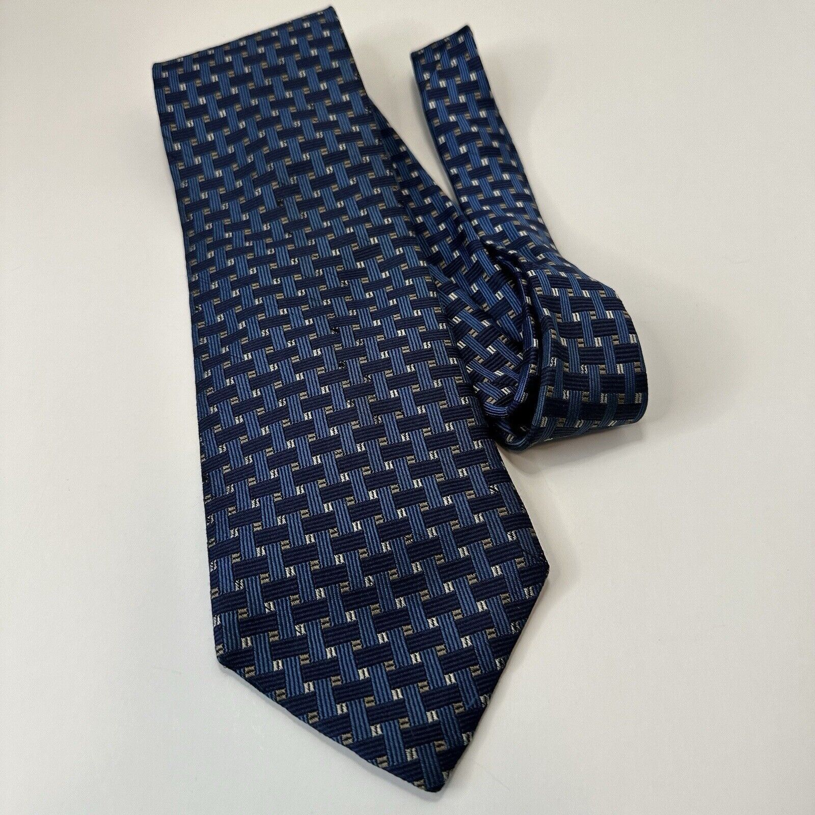 Jos. A. Bank Jos A. Bank, Collection Men's Neck Tie Blue w/Grays Silk USA Size ONE SIZE - 12 Thumbnail