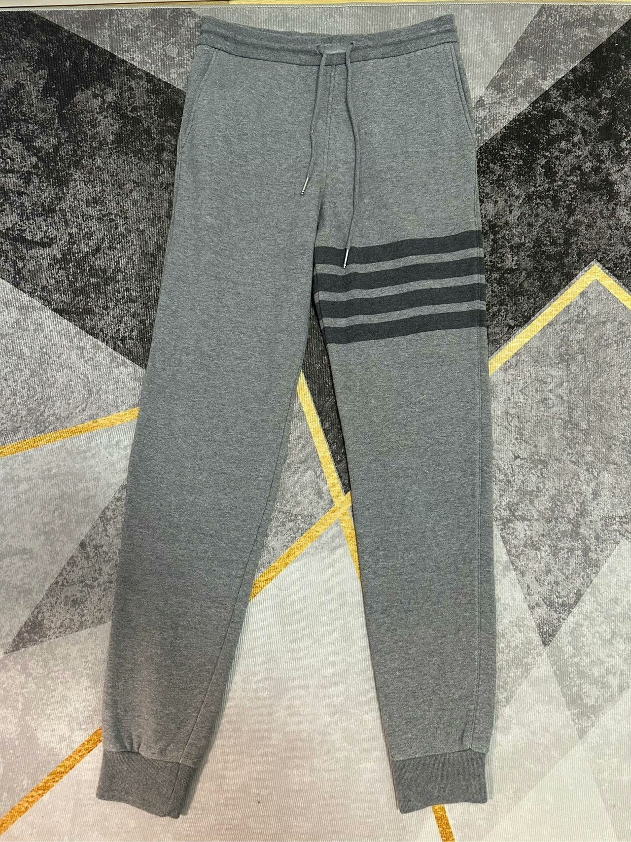 Thom Browne thom browne gray striped sweatpants size 1 Size US 30 / EU 46 - 1 Thumbnail