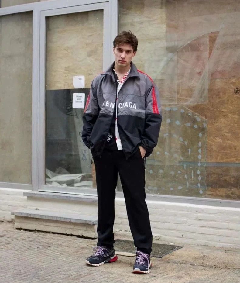Balenciaga Balenciaga Black and grey logo patchwork assault jacket 250 Size US S / EU 44-46 / 1 - 7 Thumbnail