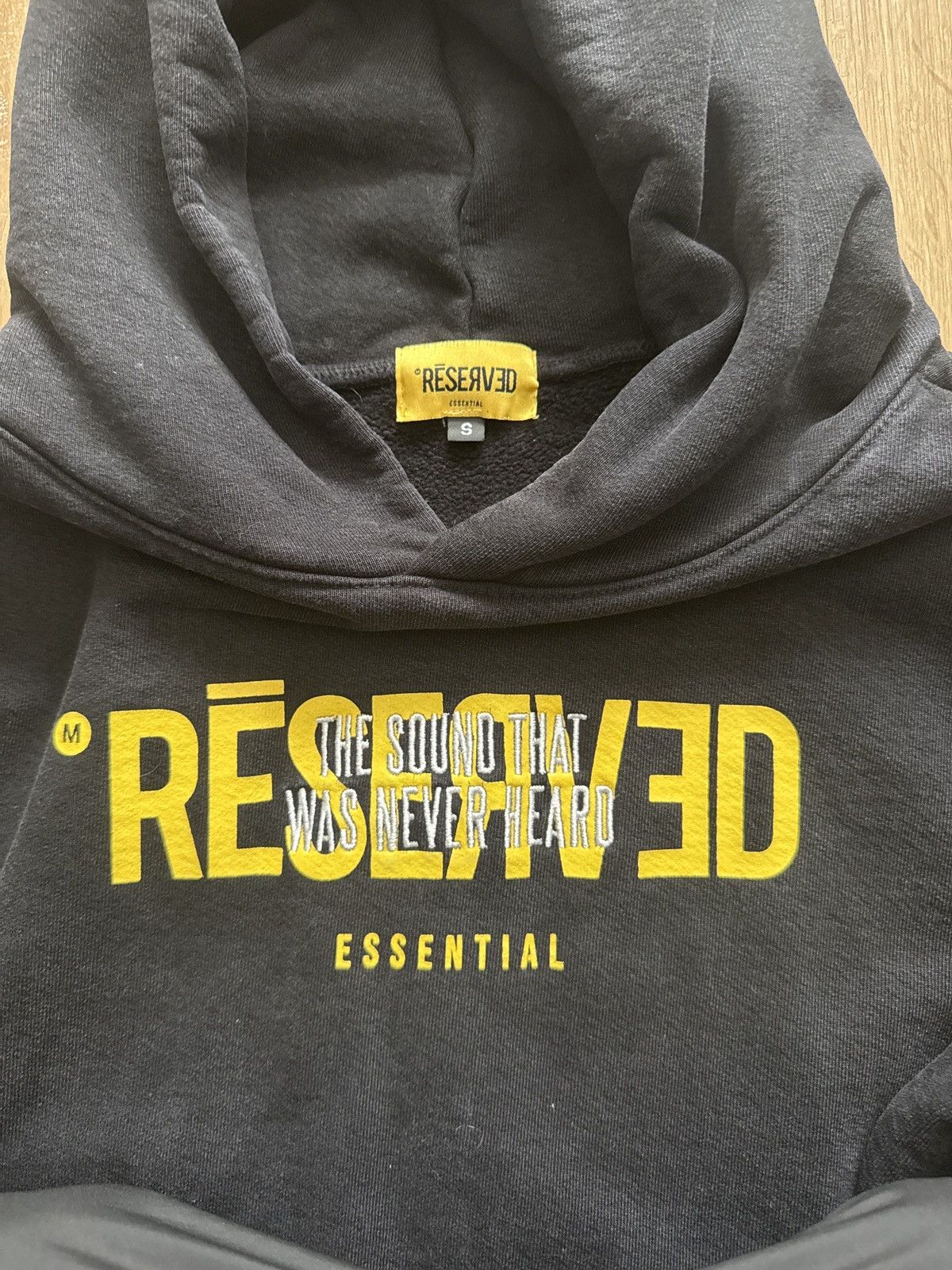 Reserved RESERVED ESSENTIAL Hoodie Size US S / EU 44-46 / 1 - 3 Thumbnail