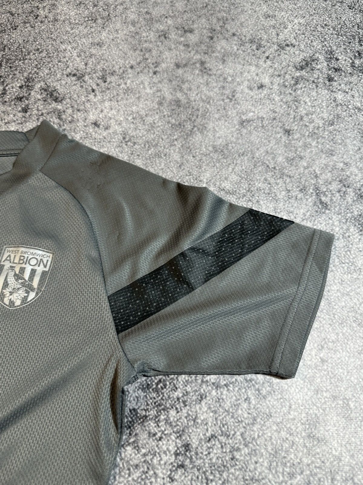 Puma Puma West Bromwich Albion Soccer Jersey Streetwear Rare S Size US S / EU 44-46 / 1 - 3 Thumbnail