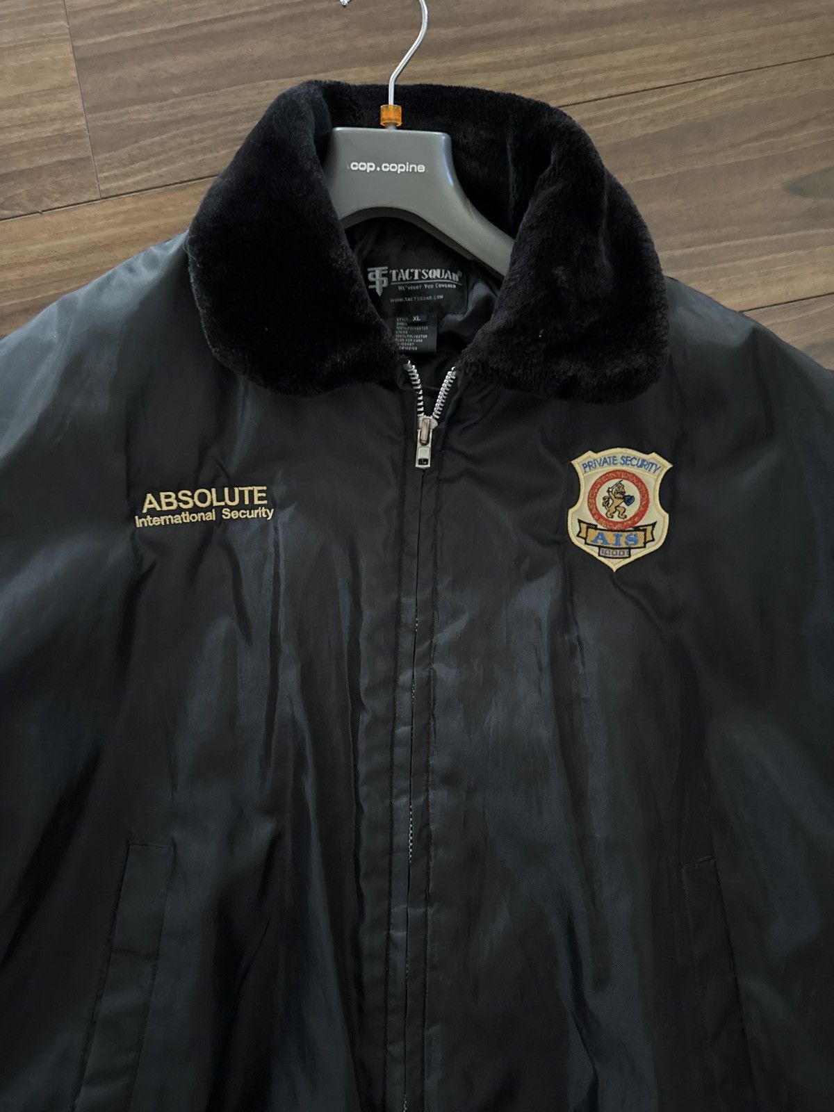 Vintage Black Security Puffer Size US XL / EU 56 / 4 - 4 Thumbnail