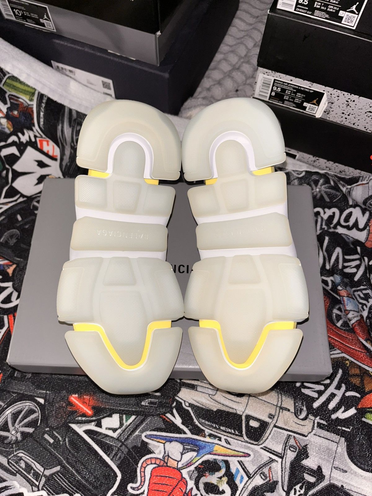 Balenciaga 2022 Balenciaga Wmns Speed 2.0 Sneaker ‘Light Yellow’ Size US 8 / IT 38 - 5 Thumbnail