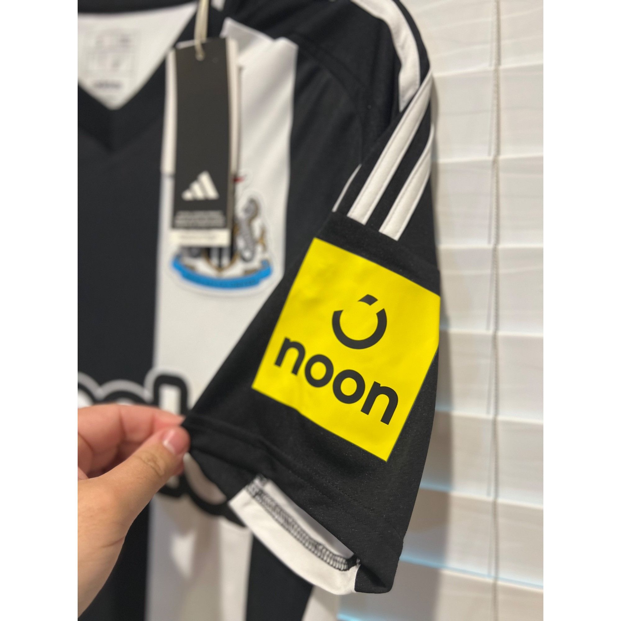 Adidas Adidas Newcastle United FC 24/25 Home Jersey - NWT - Size Sm Size US S / EU 44-46 / 1 - 6 Thumbnail