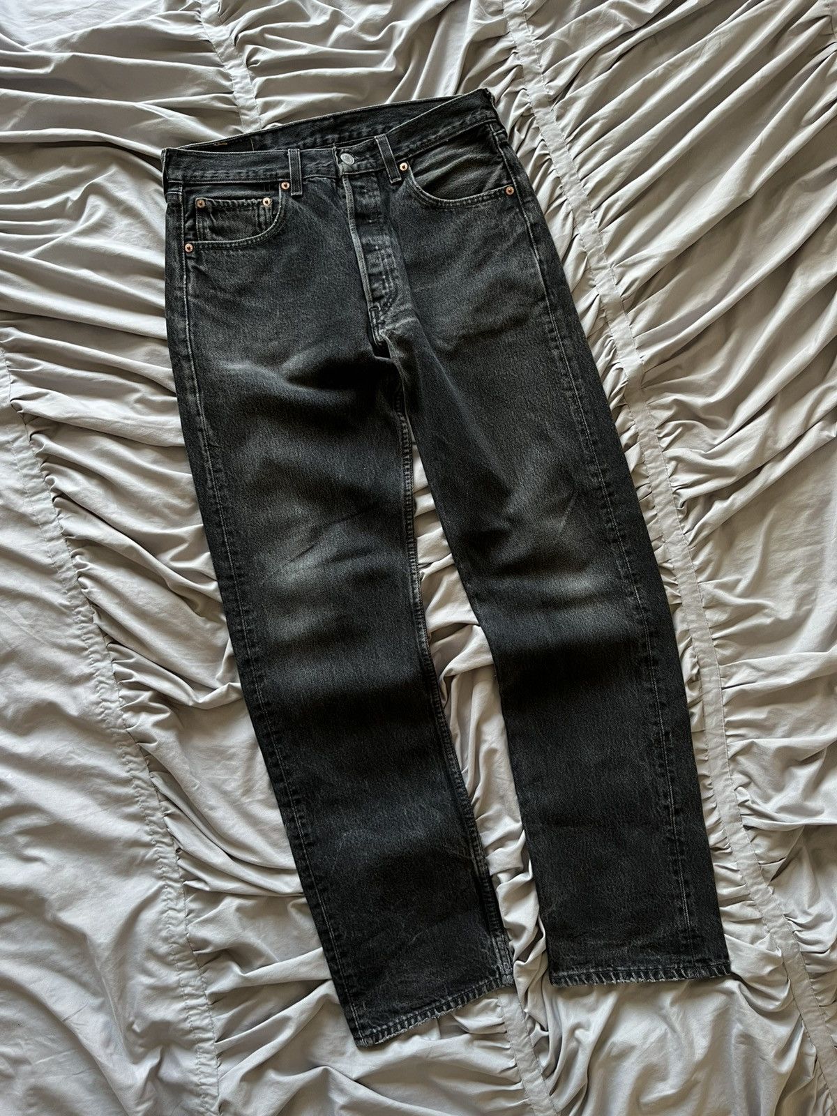 Levi's Vintage Clothing Vintage Levi’s 501 Denim Rare Faded Jeans Made in USA Size US 32 / EU 48 - 4 Thumbnail