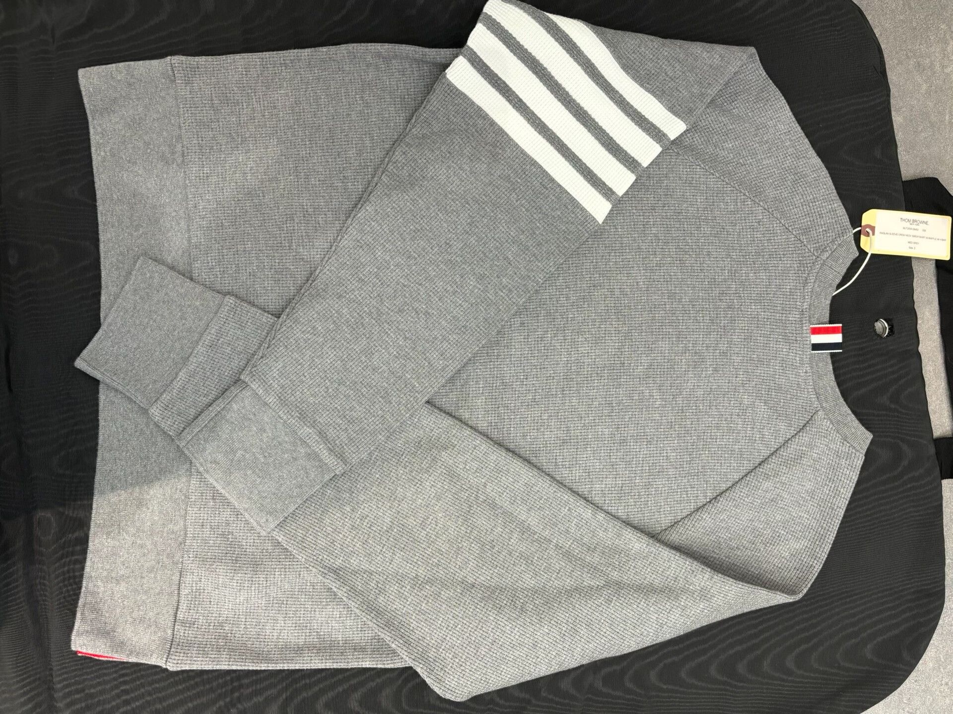 Thom Browne thom browne gray striped sleeve sweatshirt Size US M / EU 48-50 / 2 - 4 Thumbnail