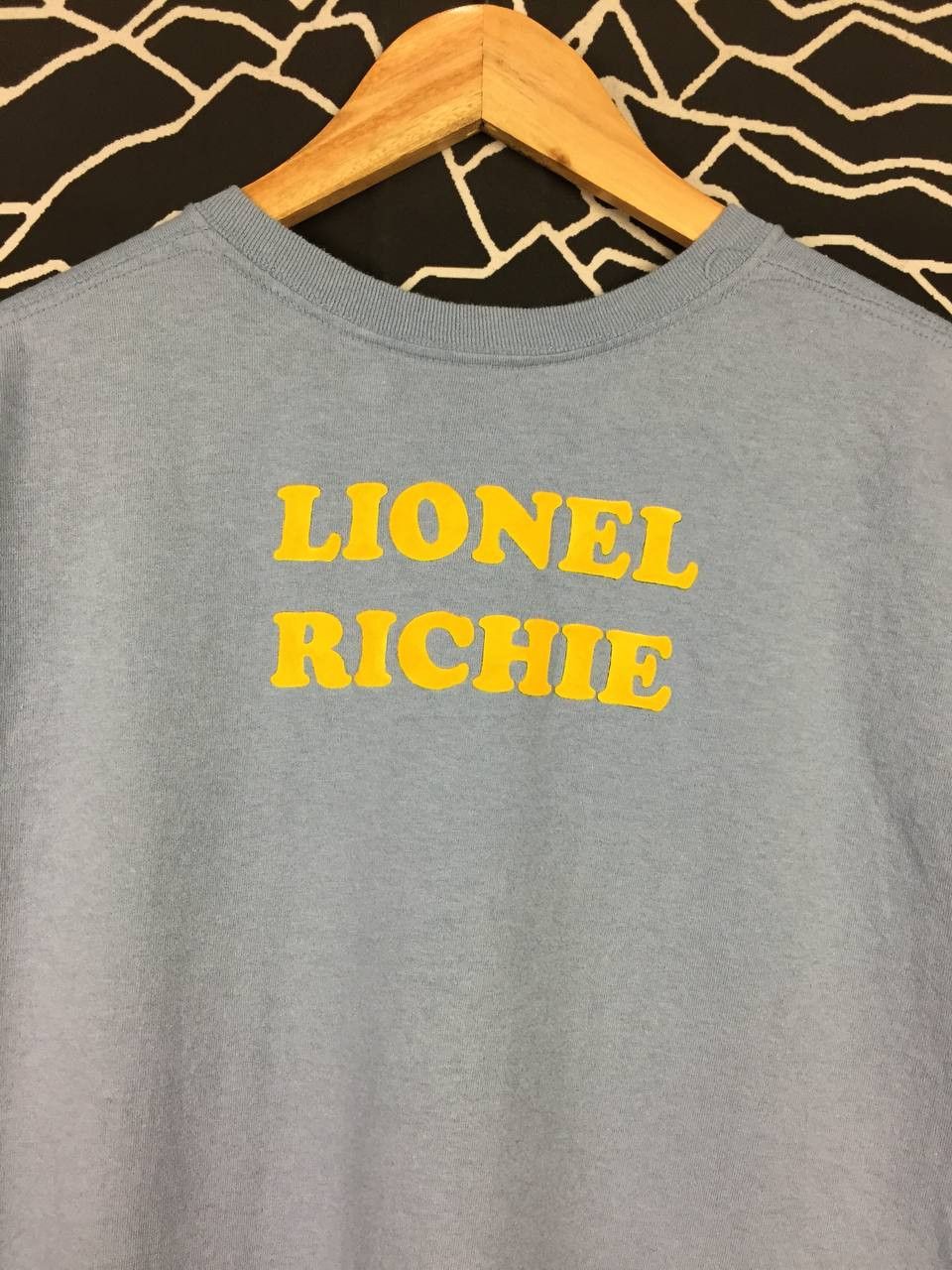 Band Tees Lionel Richie American Singer Easy Like Sunday Morning Tee Size US L / EU 52-54 / 3 - 5 Thumbnail
