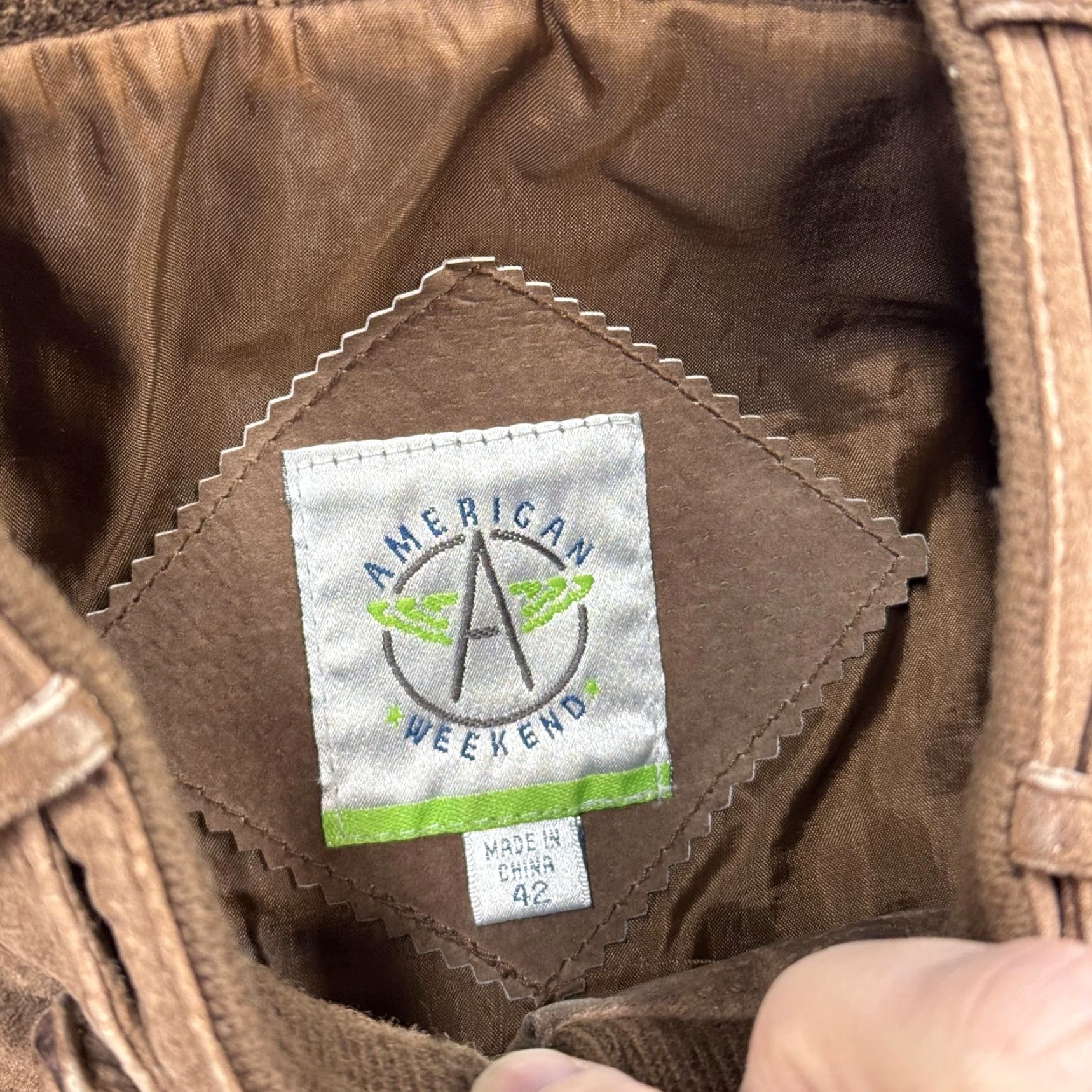 Epaulet VINTAGE American Weekend Jacket Mens 42 Brown Suede Bomber Zip Front Epaulet Casual Size US XS / EU 42 / 0 - 2 Thumbnail