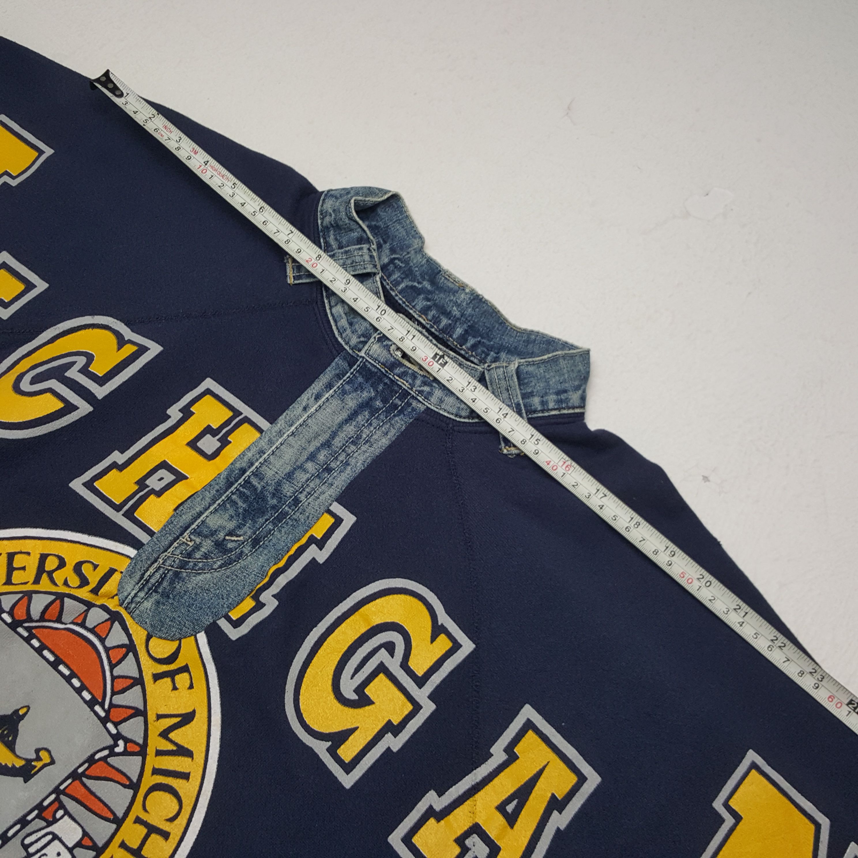 Vintage Vintage University Of Michigan American Promo Sweatshirt Size US L / EU 52-54 / 3 - 5 Thumbnail