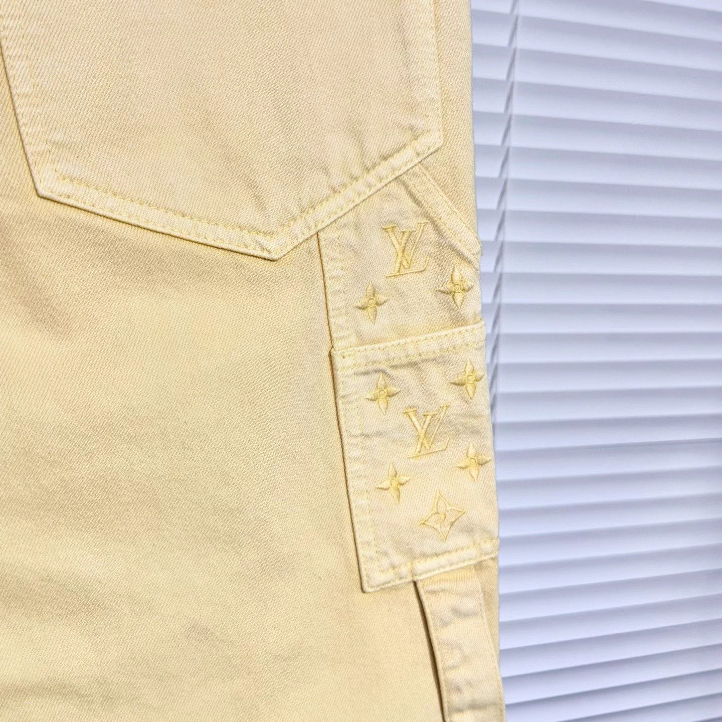 Louis Vuitton LV Yellow Embroidered Logo Straight Work Pants 32 Size US 32 / EU 48 - 4 Thumbnail