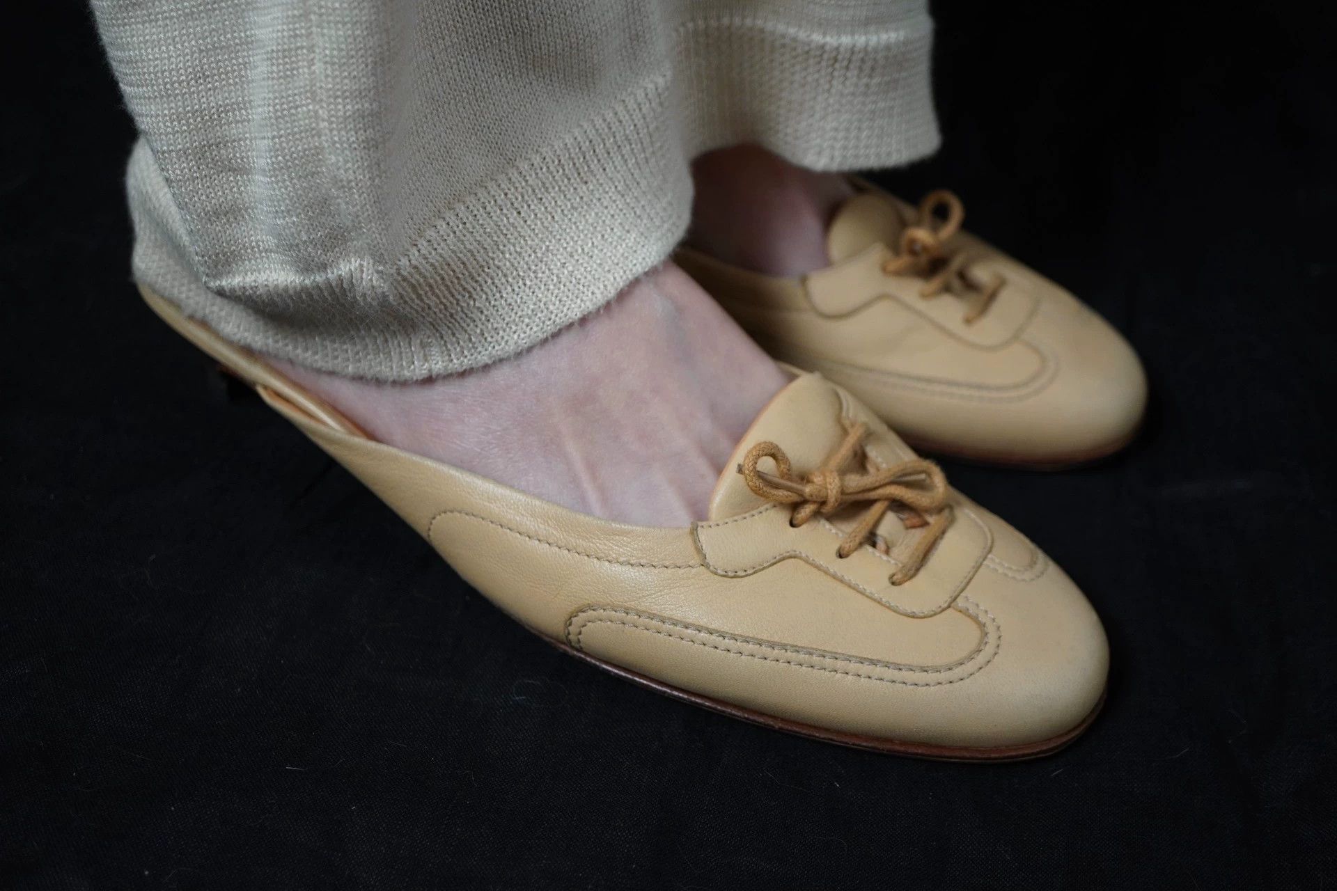 Hermes Hermes 1990s Sheepskin Mule Size 38 9/10 Size US 7.5 / IT 37.5 - 2 Thumbnail