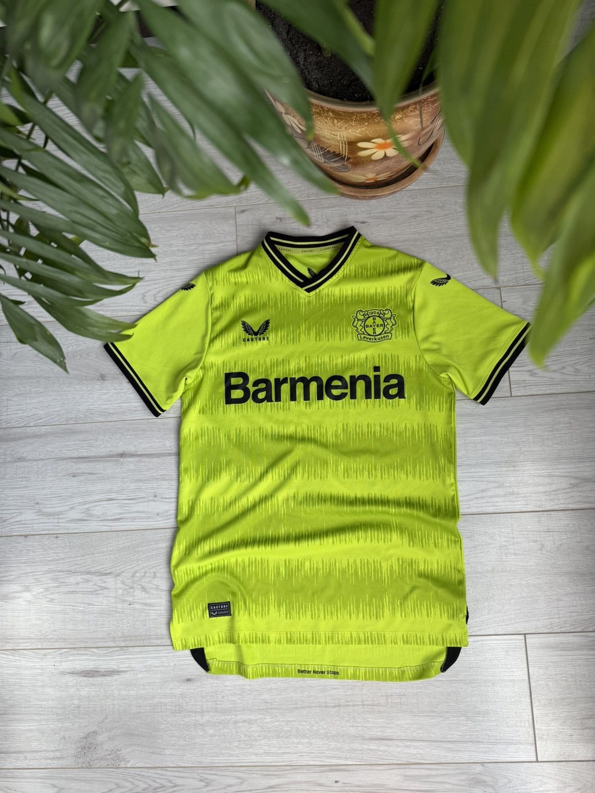 Castore 2022/23 Bayer Leverkusen Third Jersey Castore Barmenia shirt Size US M / EU 48-50 / 2 - 1 Thumbnail