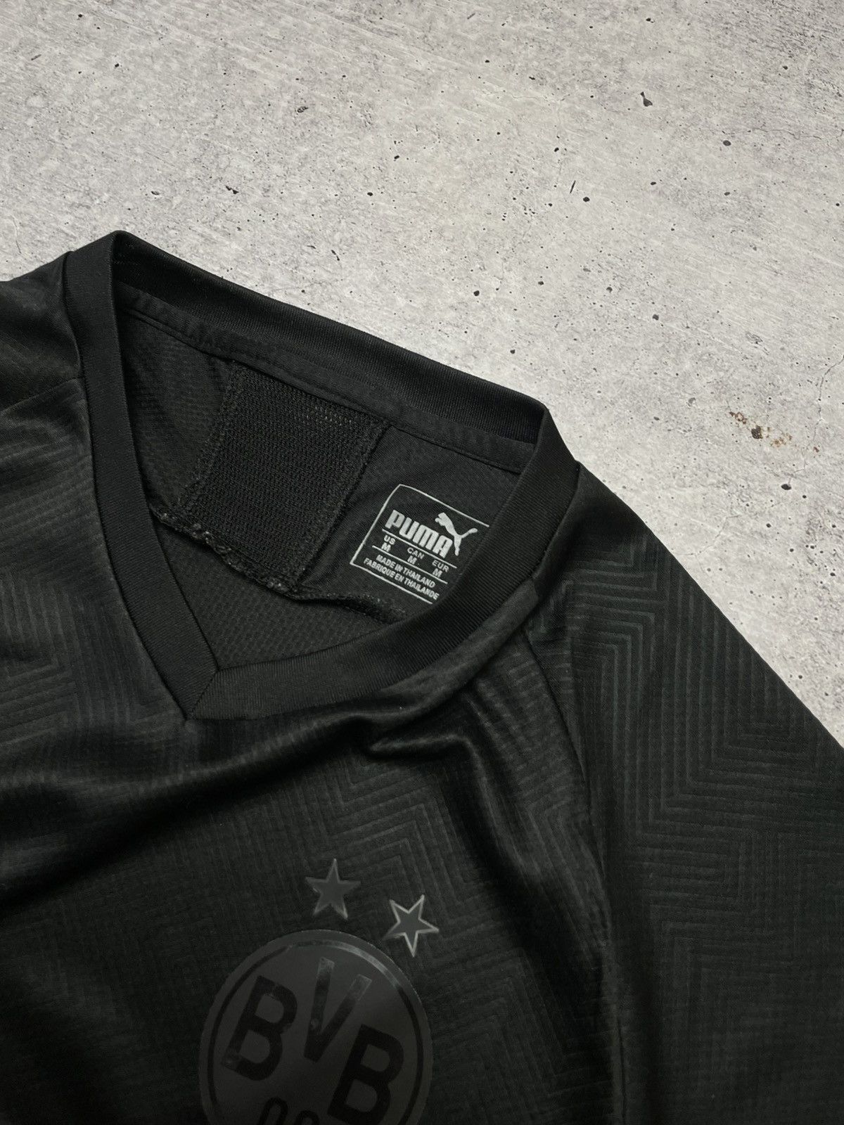 Puma BORUSSIA DORTMUND 2022 2023 SPECIAL FOOTBALL SOCCER JERSEY Size US M / EU 48-50 / 2 - 9 Thumbnail