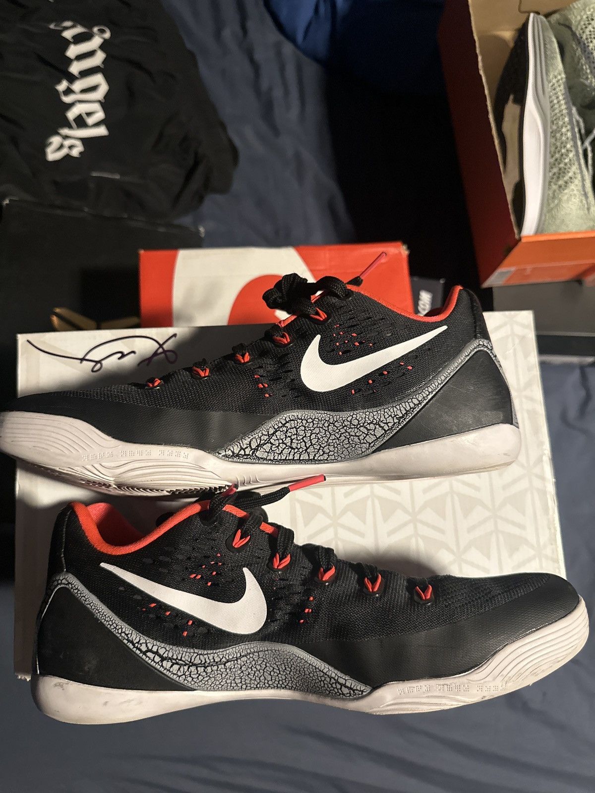 Nike Kobe lazer crimson Size US 7.5 / EU 40-41 - 5 Thumbnail