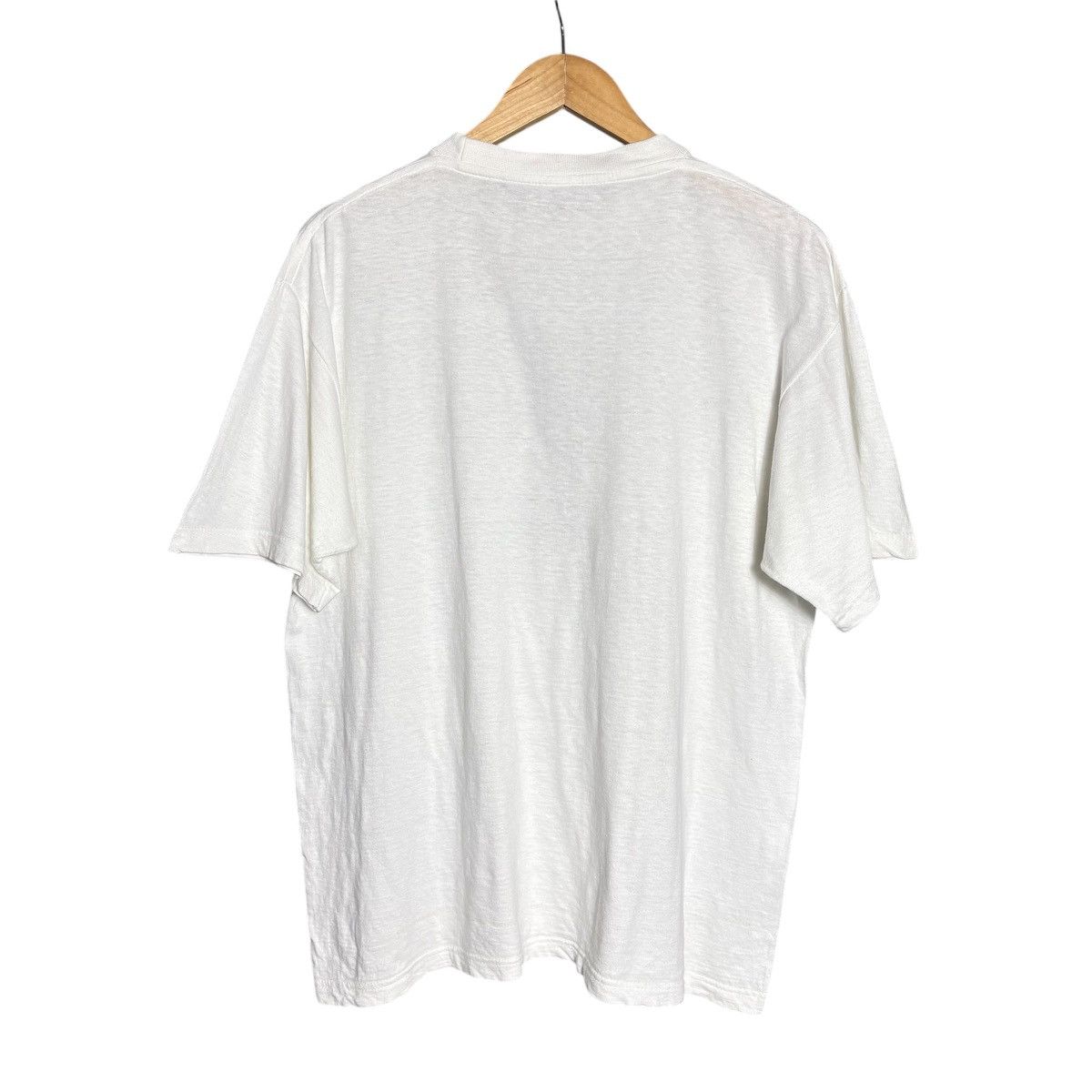 Vintage Vintage 90s Sculpture Spain Art T-Shirt Size US XL / EU 56 / 4 - 4 Thumbnail
