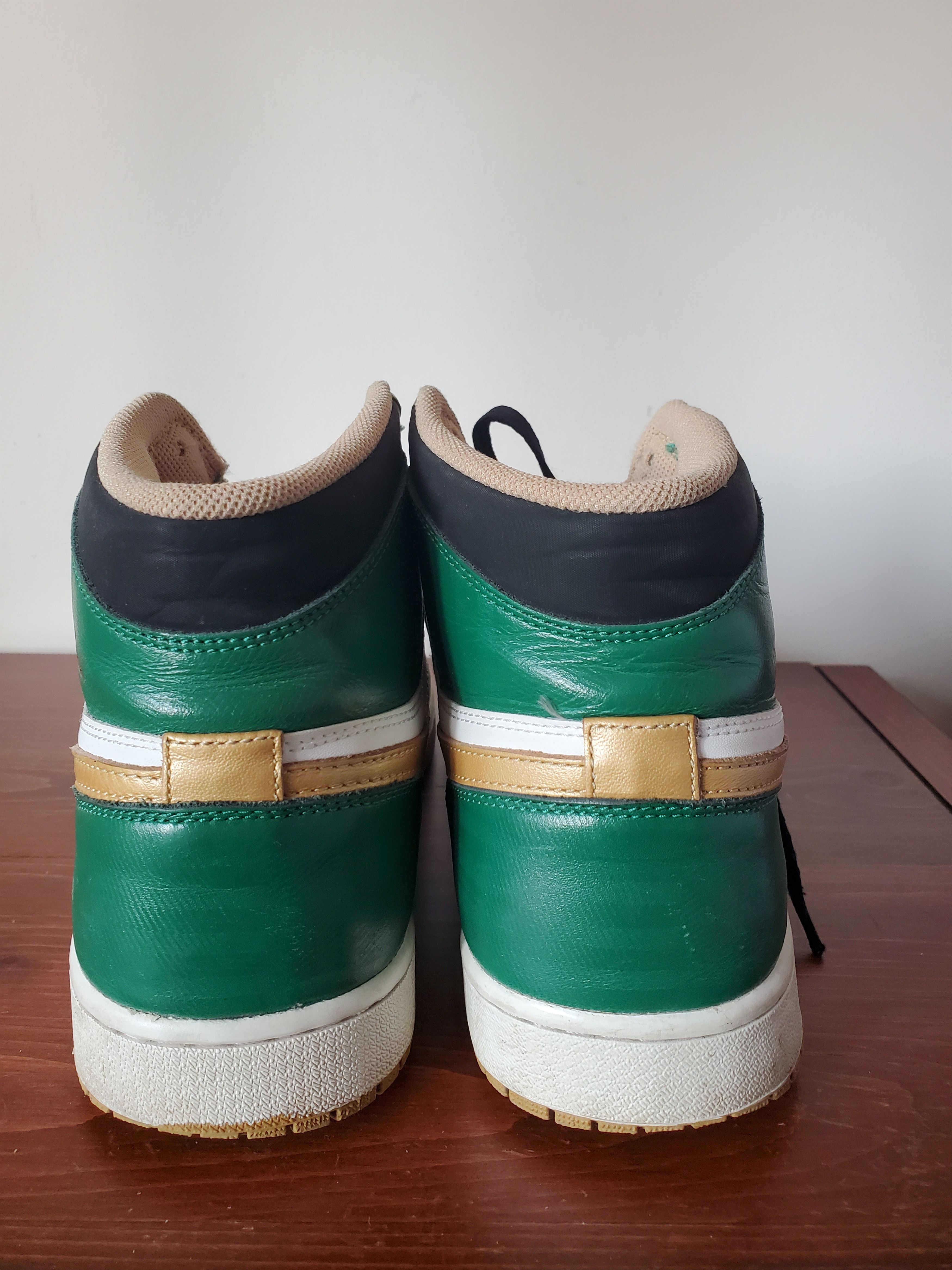 Jordan Brand 2013 Air Jordan 1 Retro High OG "Celtics" Size US 12 / EU 45 - 10 Thumbnail