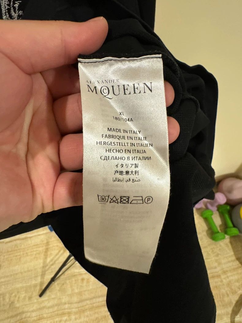Alexander McQueen Alexander McQUEEN Men's polo shirt with skull - head stripe Size US XL / EU 56 / 4 - 5 Thumbnail