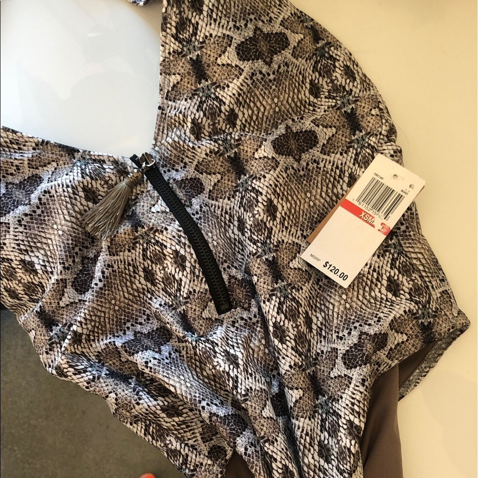 Anthropologie NEW RACHEL ROY Grey White Snakeskin Boho Zip Tassel Swimsuit Size XS / US 0-2 / IT 36-38 - 7 Thumbnail