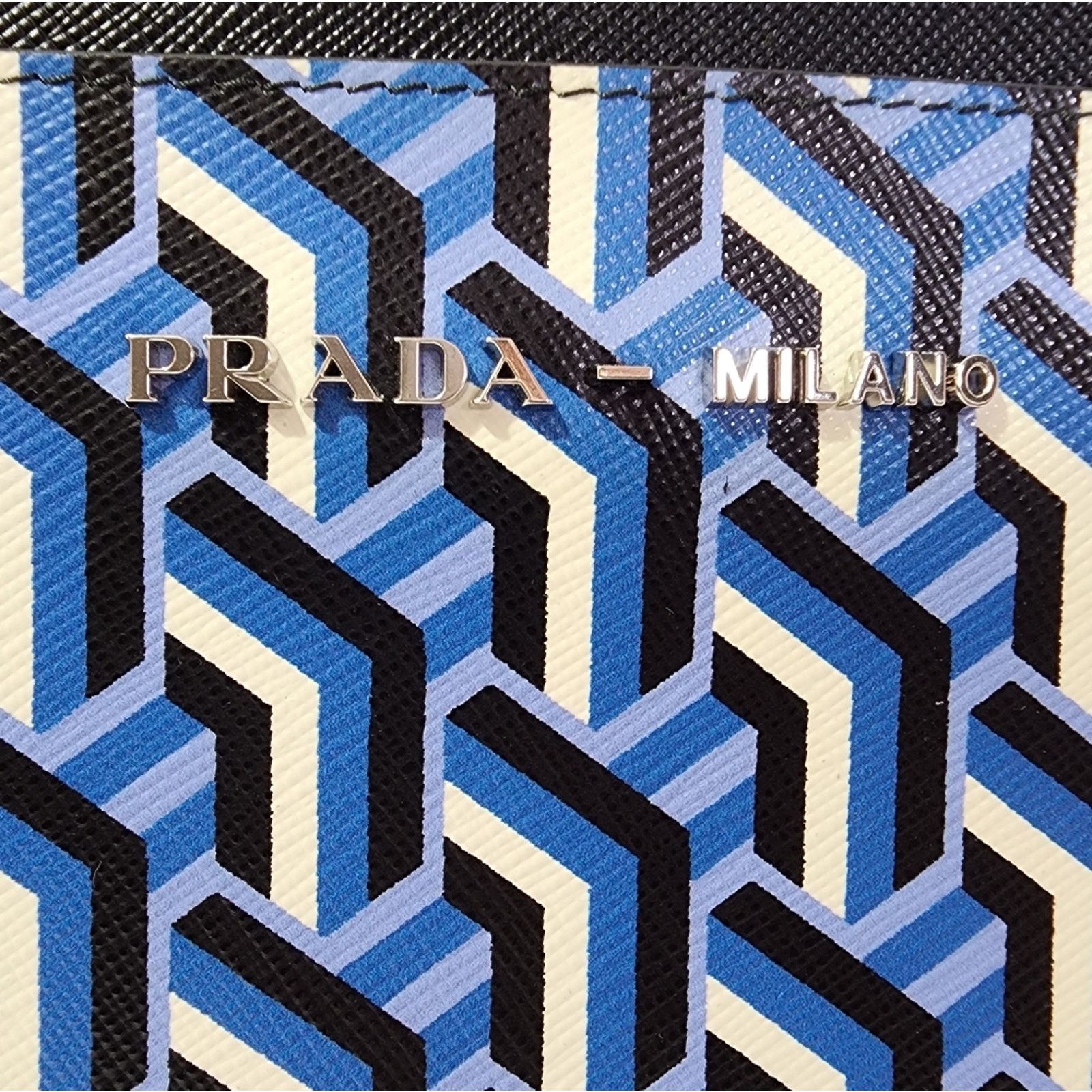 Prada Prada Blue Geometric Saffiano leather iPad tablet Case COA Size ONE SIZE - 4 Thumbnail