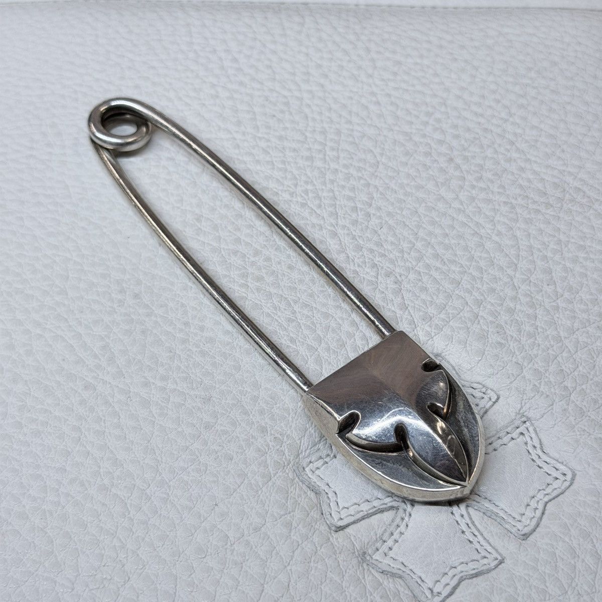 Chrome Hearts Chrome Hearts Large Safety Pin Size ONE SIZE - 1 Thumbnail
