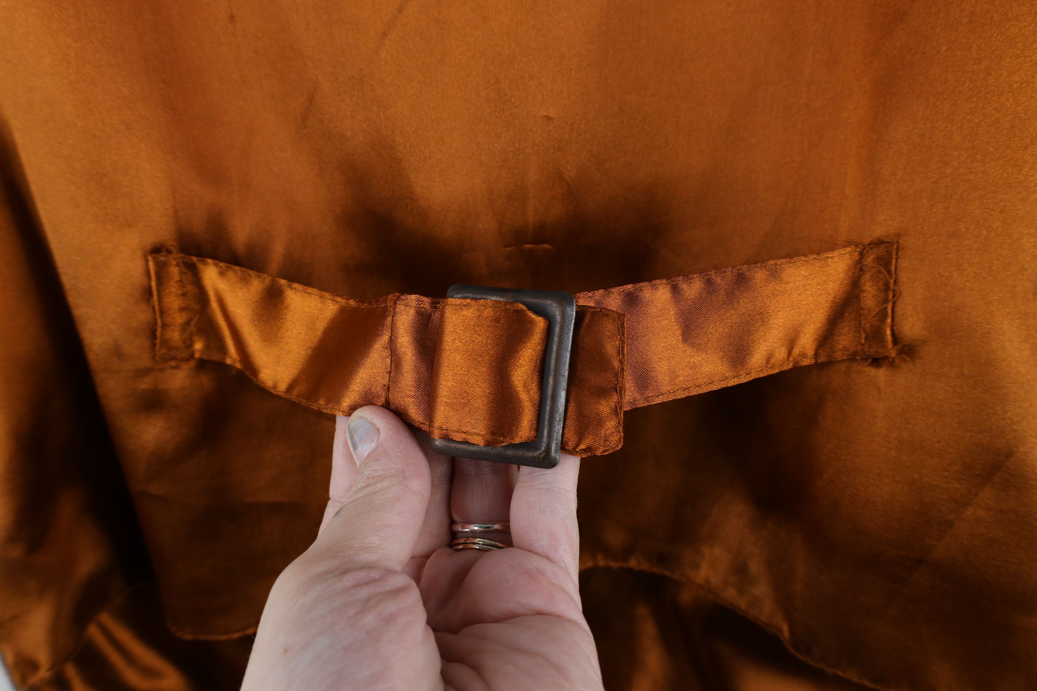 Vintage Vintage 90s Streetwear Buckle Back Suede Leather Vest Jacket Size US M / EU 48-50 / 2 - 11 Thumbnail