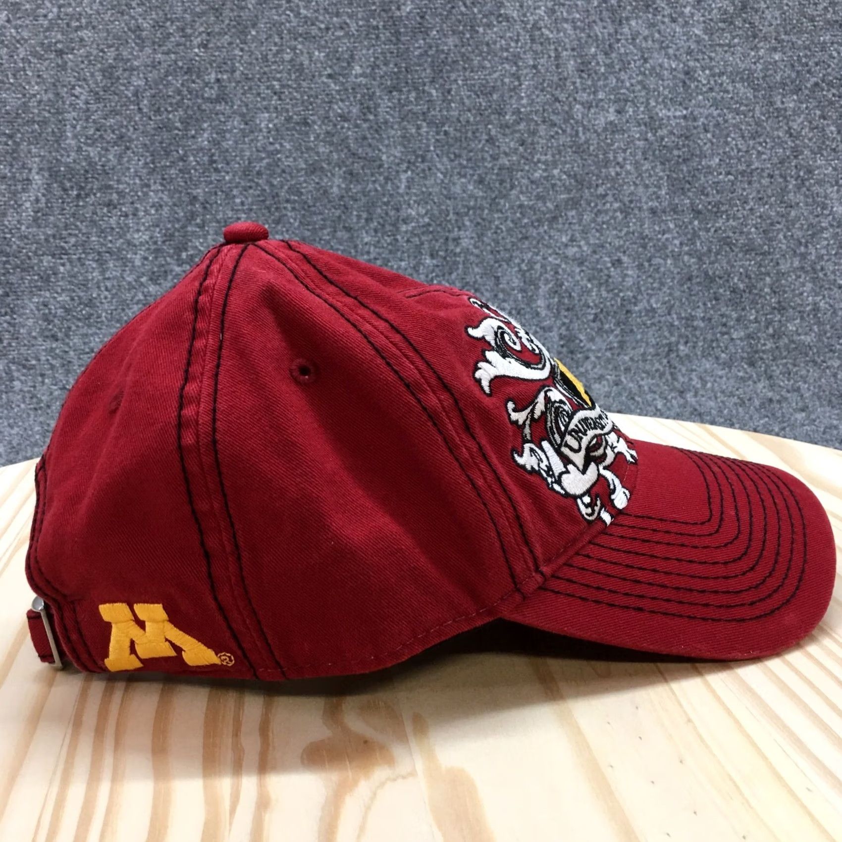 NCAA NCAA University Of Minnesota Baseball Cap Men Red OS Adjustable Embroidered Logo Size ONE SIZE - 5 Thumbnail